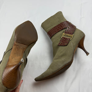 Khaki gold buckle pointed toes kitten heels boots (38.5)