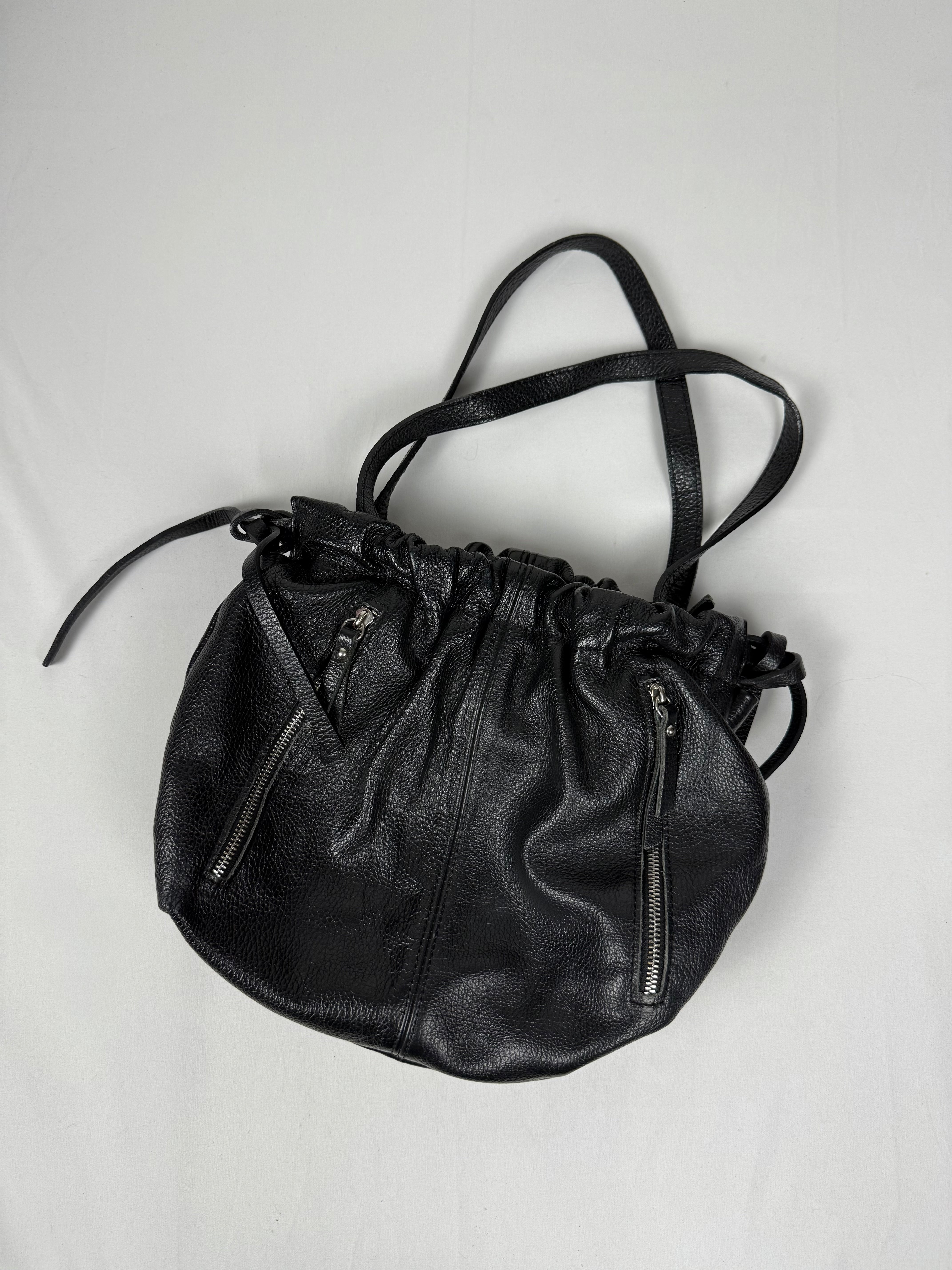 Black real leather shoulder bag (31x27cm)