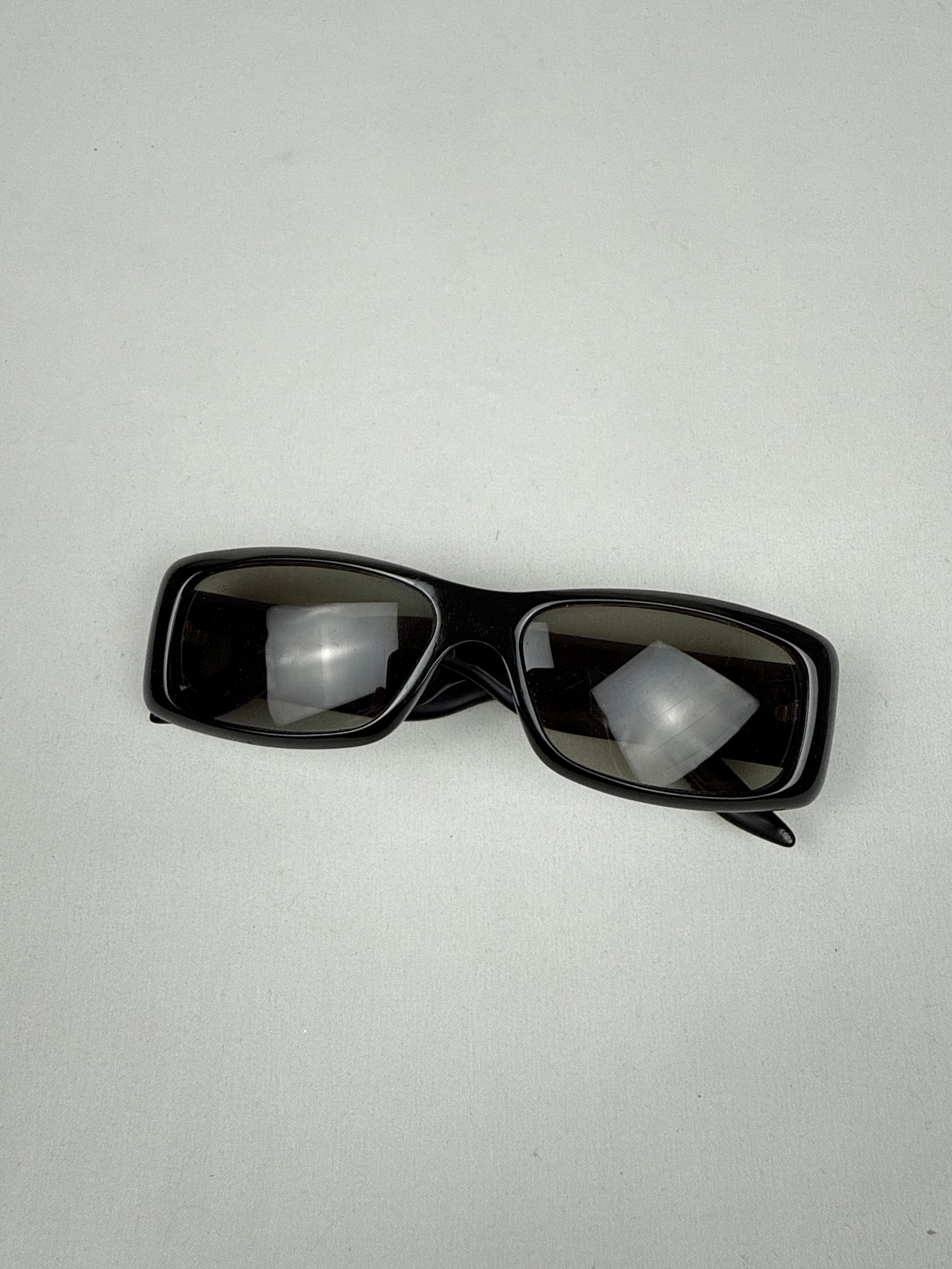 Black rhinestones sunglasses