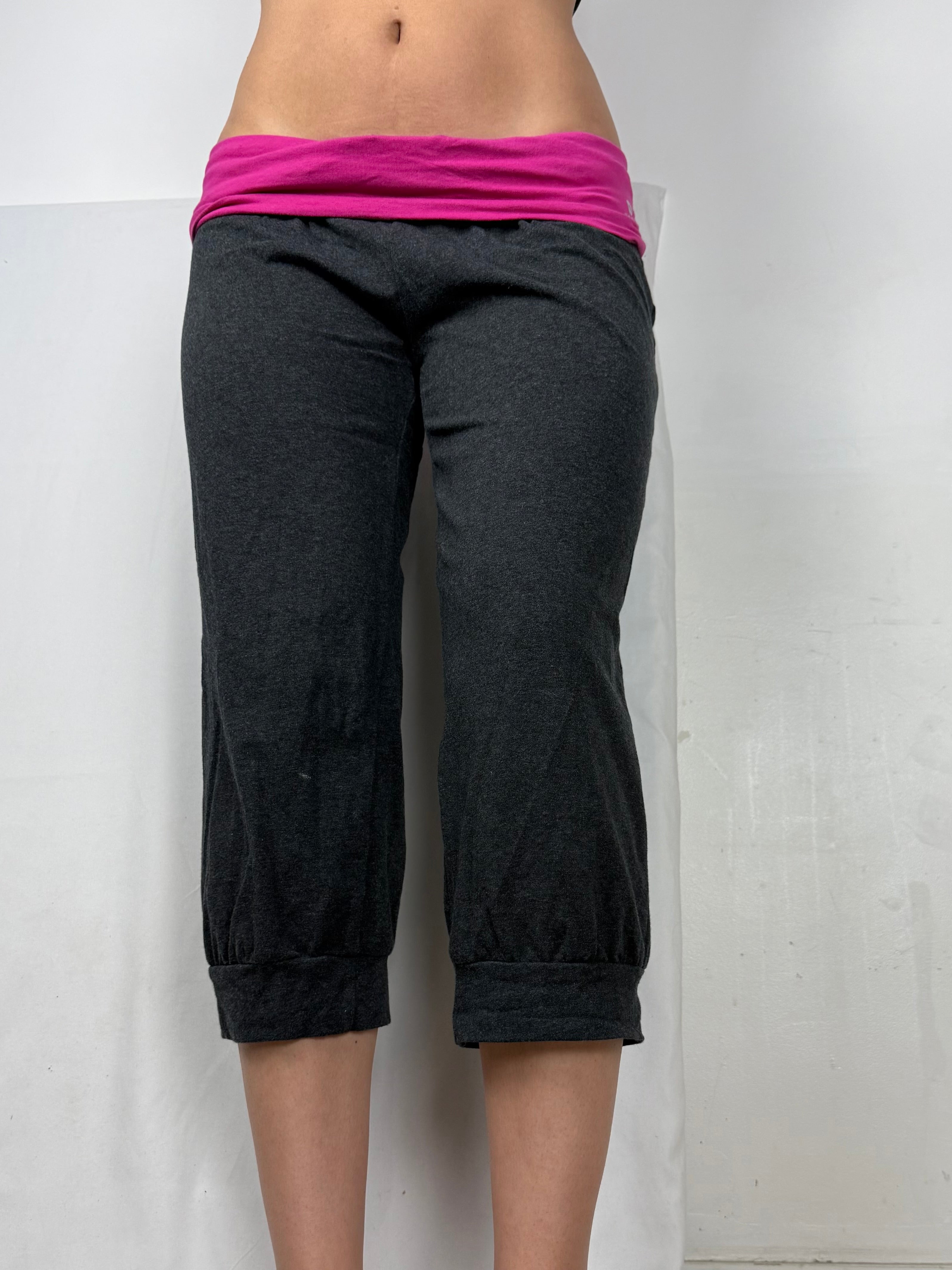 Grey & pink low waist capri joggers pants (L)
