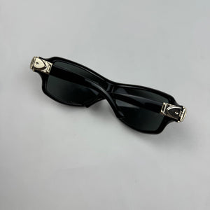 Black buckle belt detail sunglasses