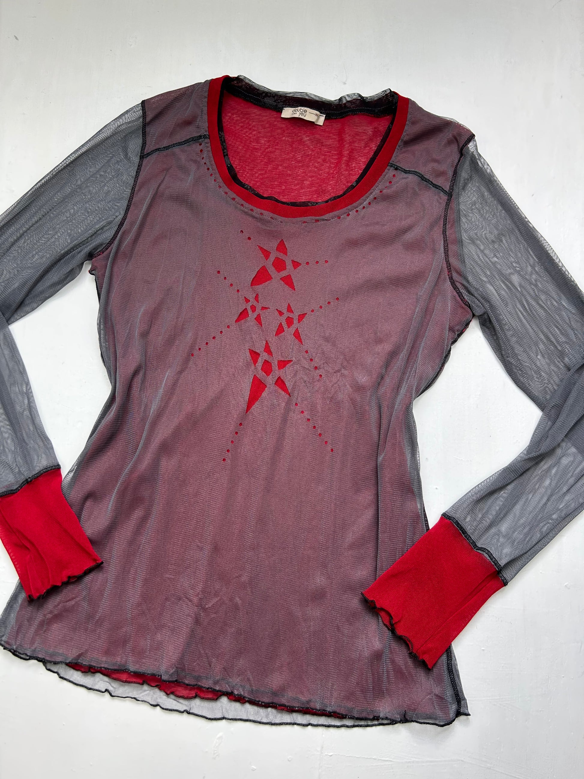 Grey & red mesh lined long sleeves top (M/L)