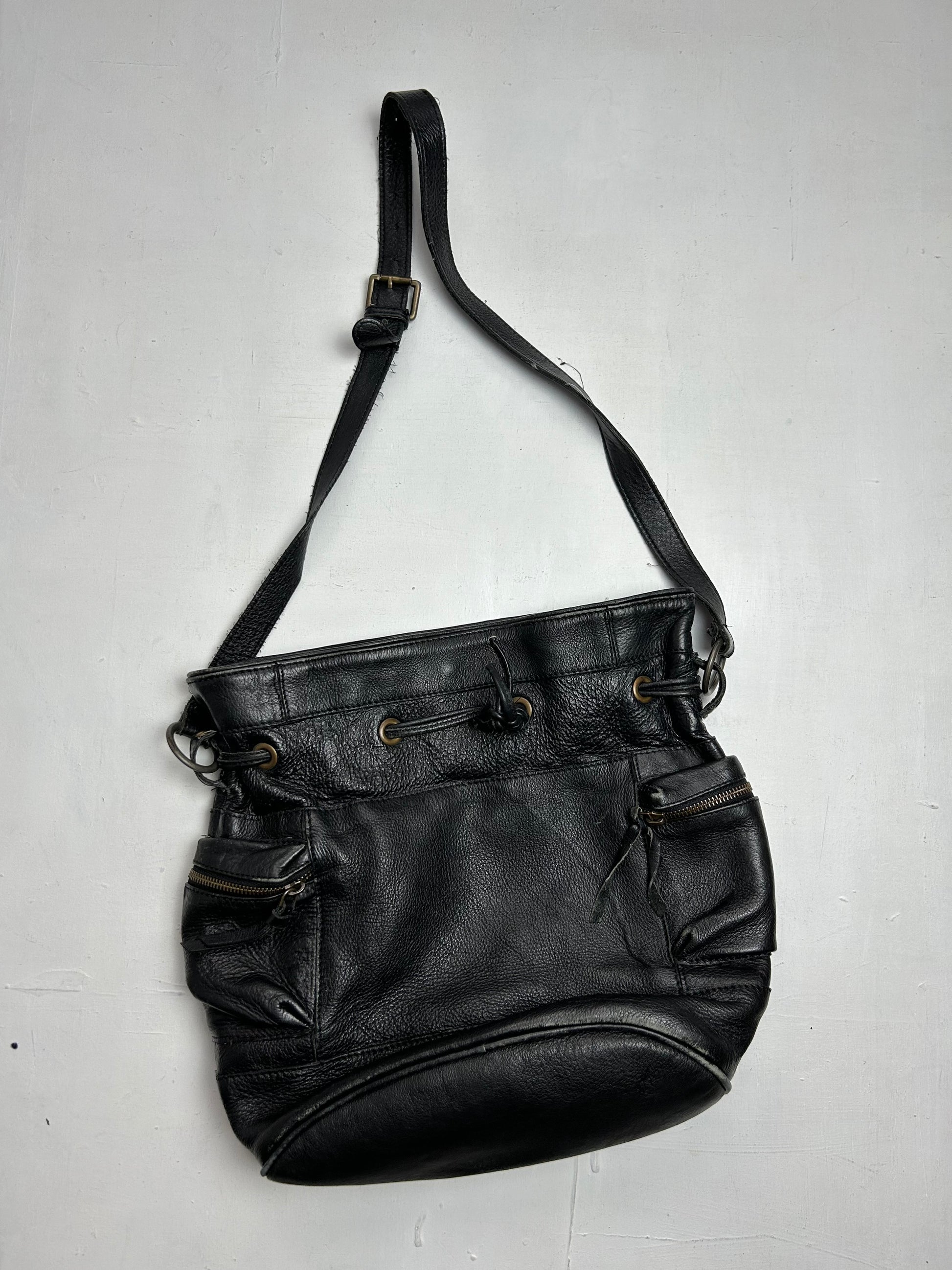 Black tie up medium besace shoulder bag