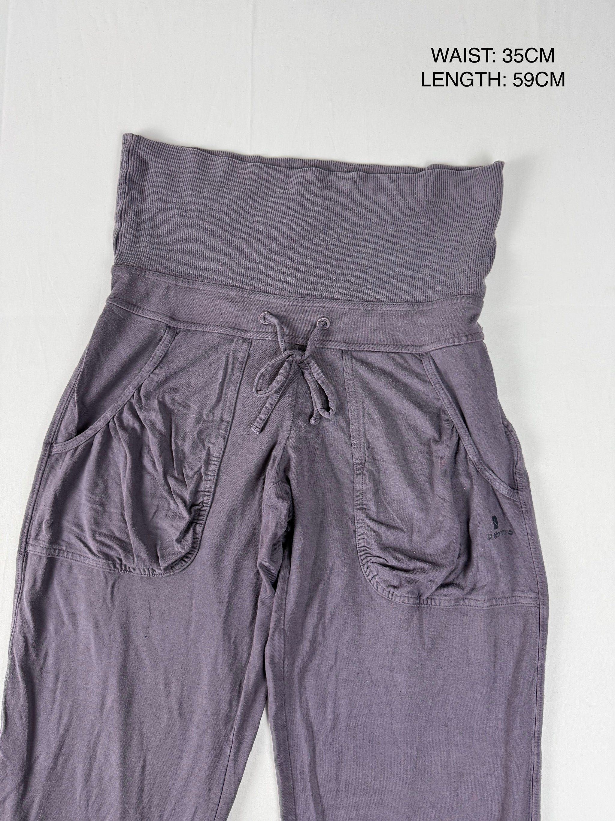 Purple activewear low rise capri pants (XS/S)