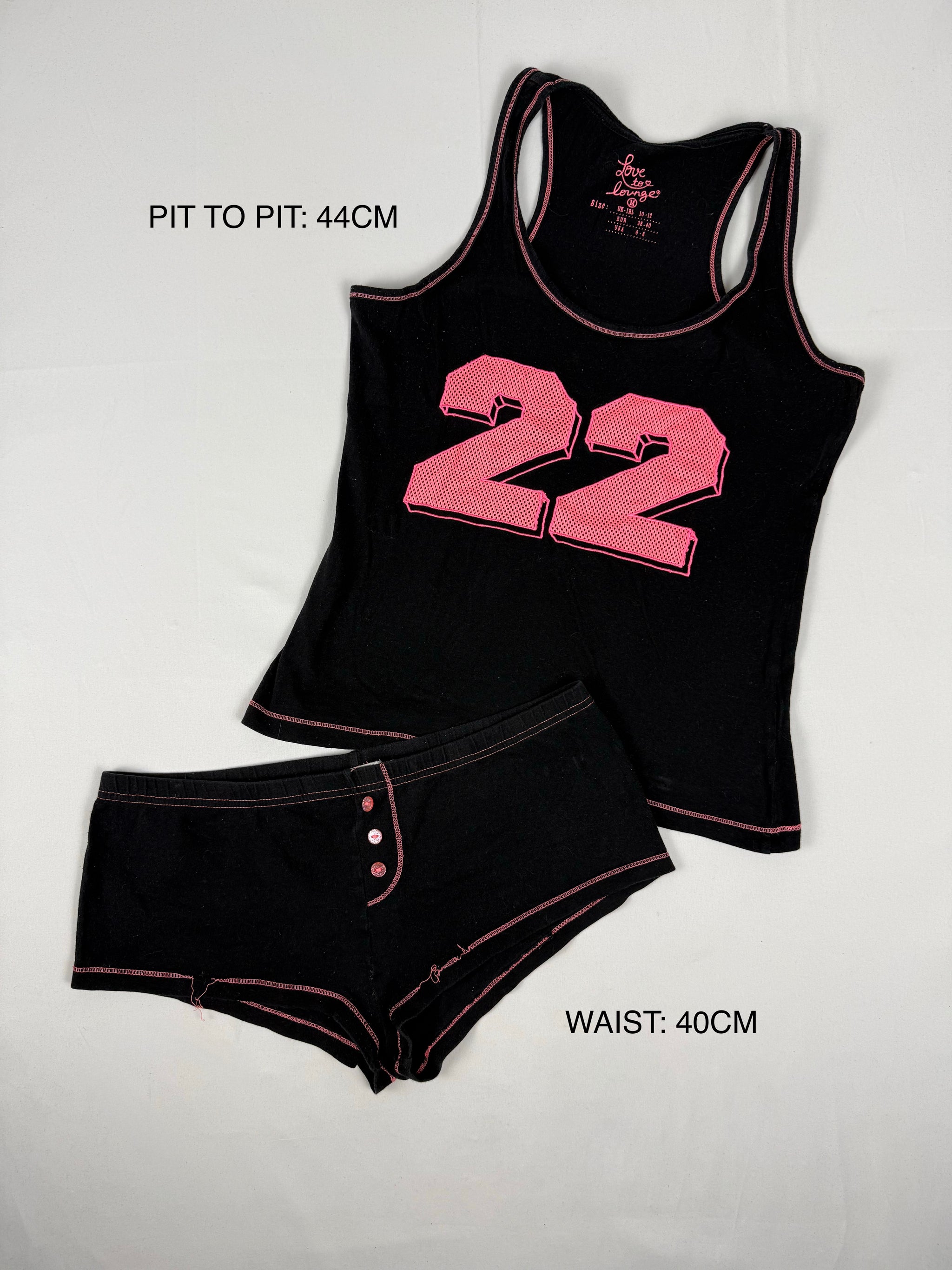 Black graphic activewear shorty + top set (L)