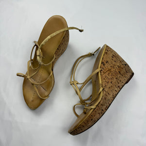 Beige real leather wedge heels (39.5)
