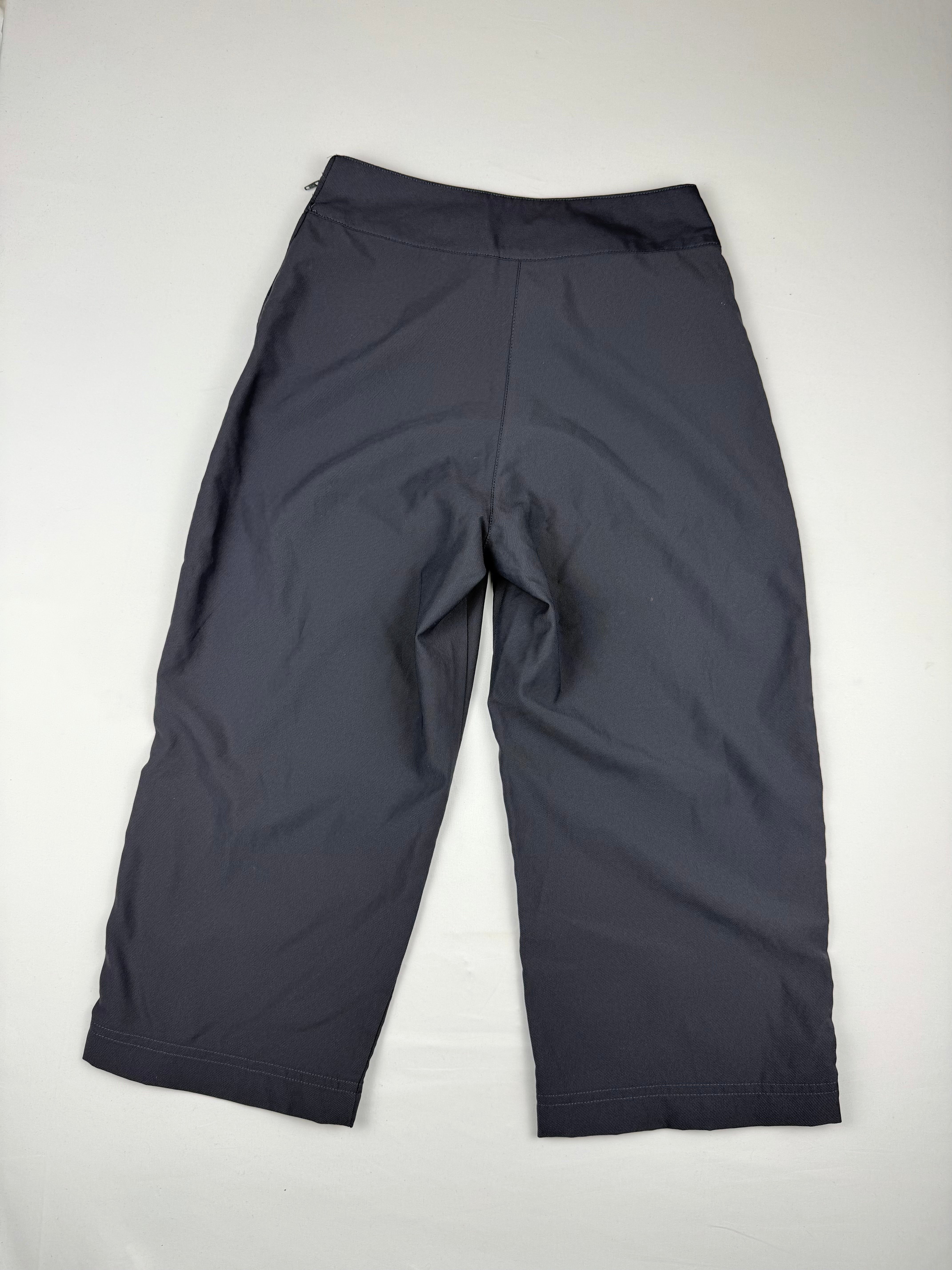 Grey activewear capri pants (S)