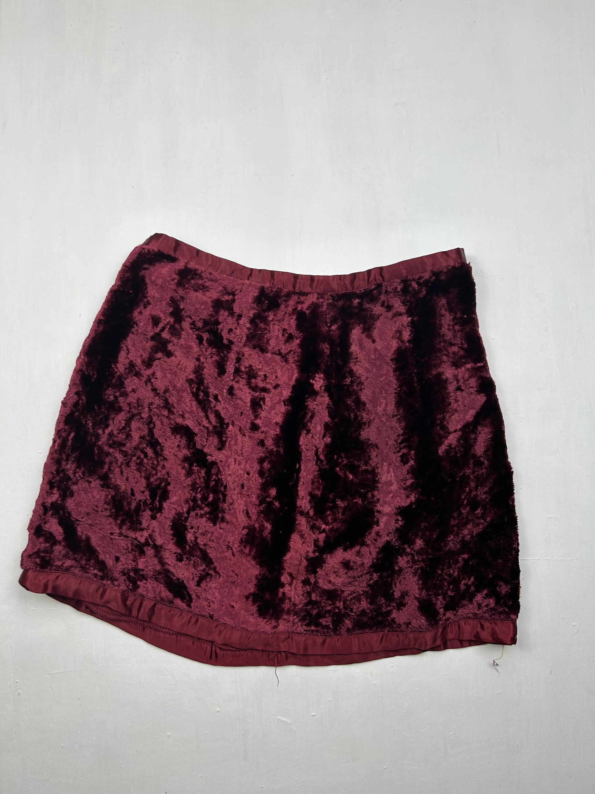 Burgundy red velvet  low rise mini skirt (XS)