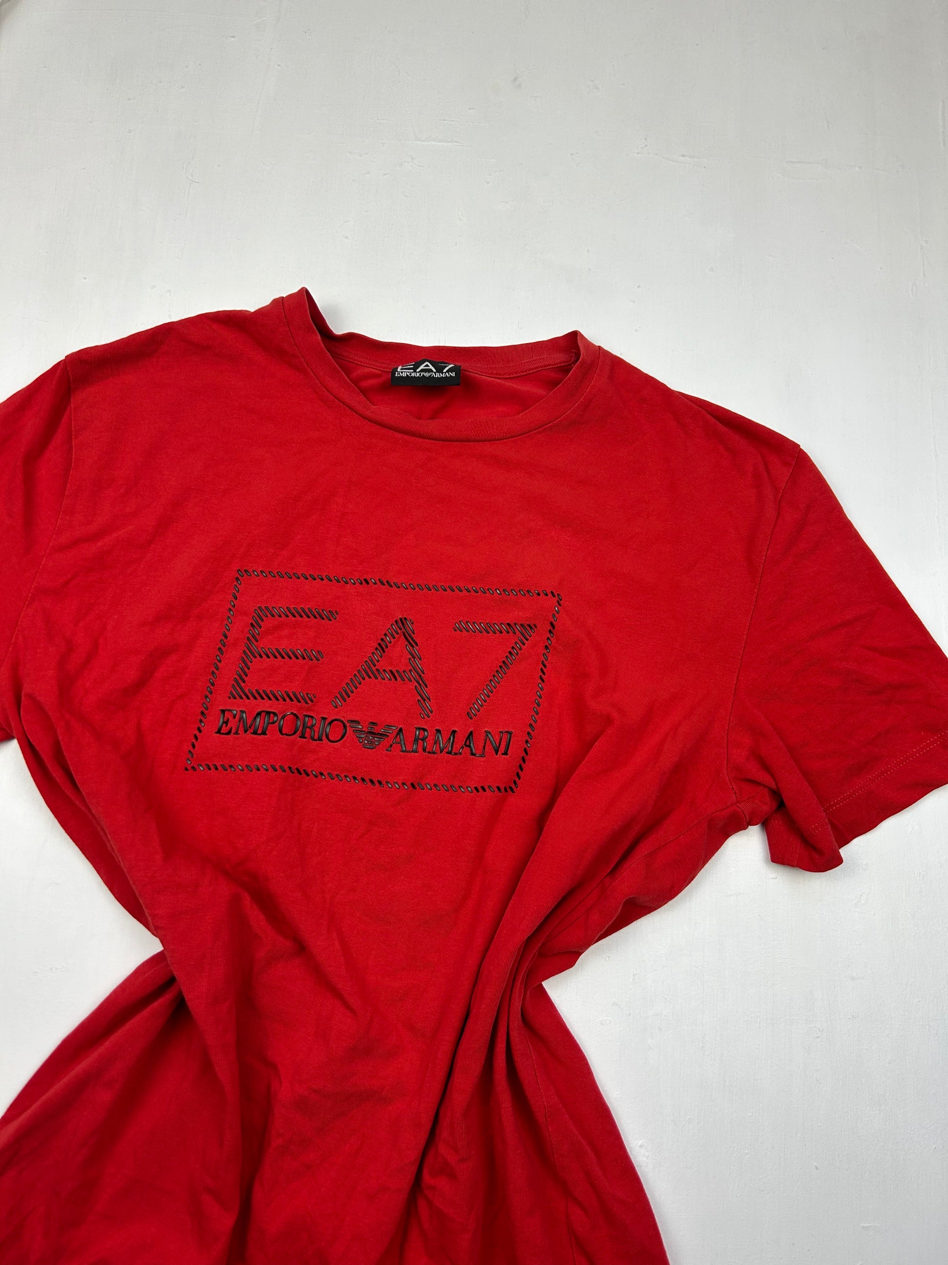 Red logo tee (M)