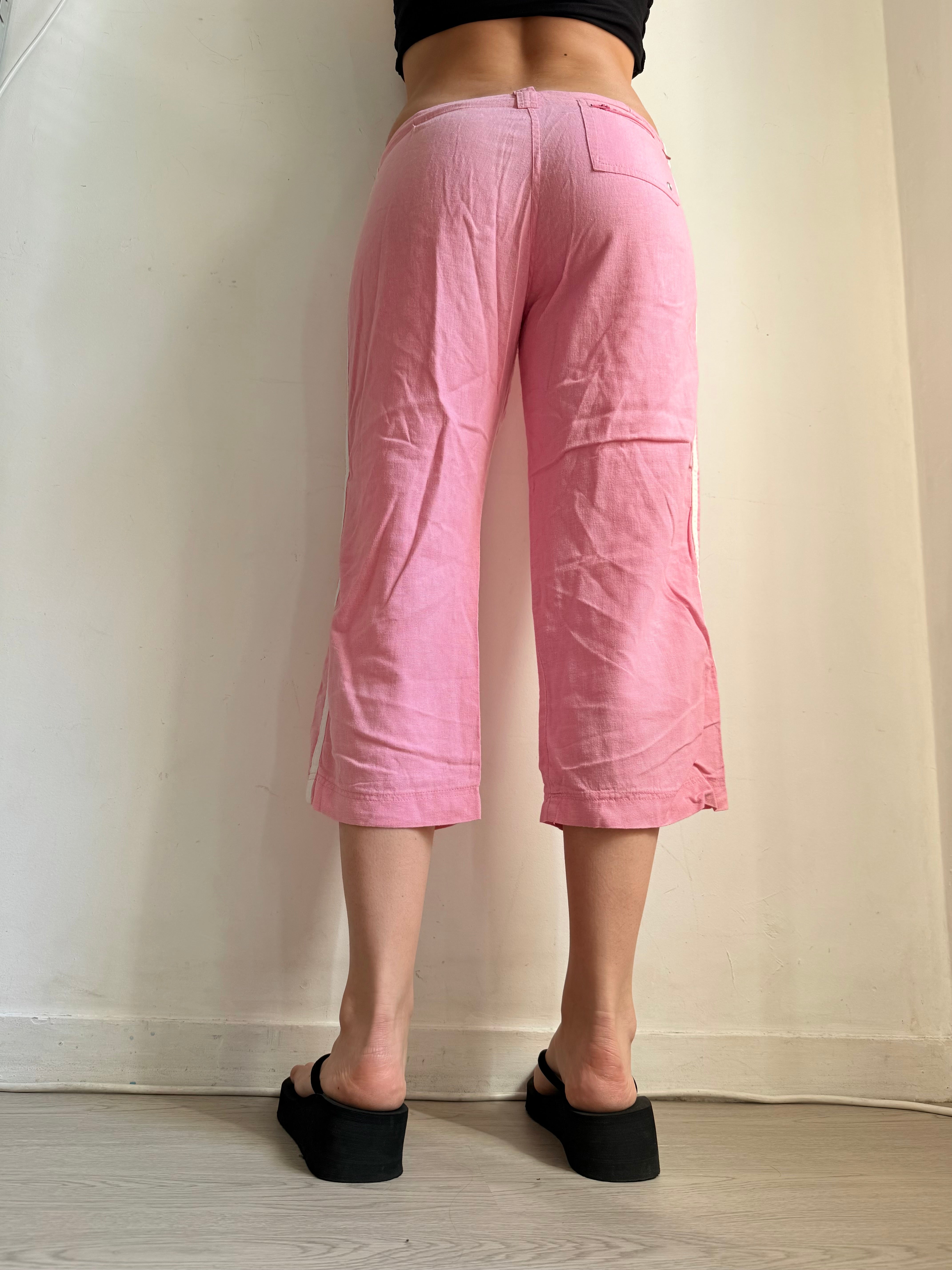 Baby pink low rise capri pants (M)