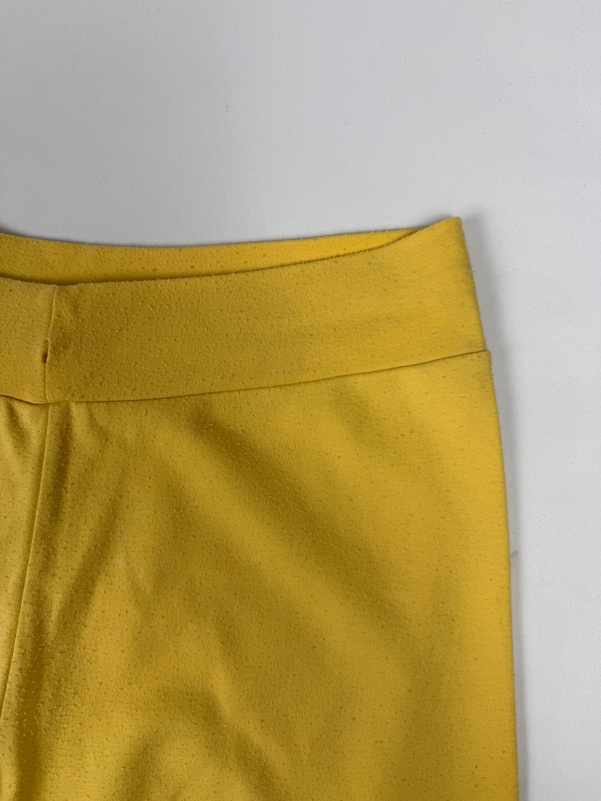 Yellow activewear capri pants + top set (M)