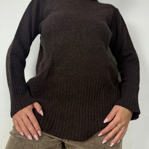 Brown 100% pure wool turtleneck tight fit jumper (M/L)