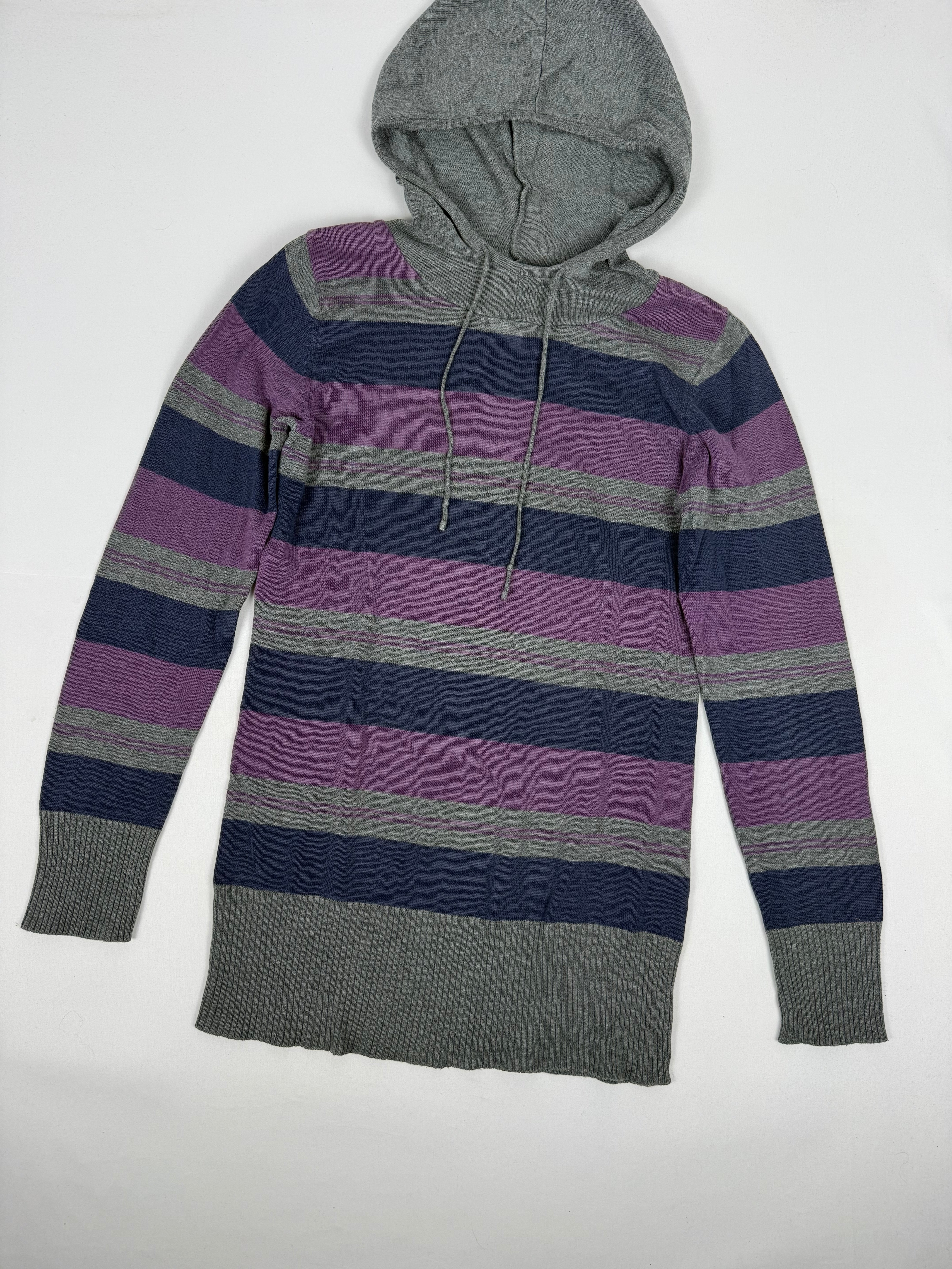 Purple hooded jumper (L)