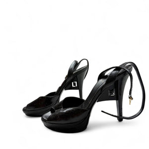 Black leather FF logo heels (37.5)