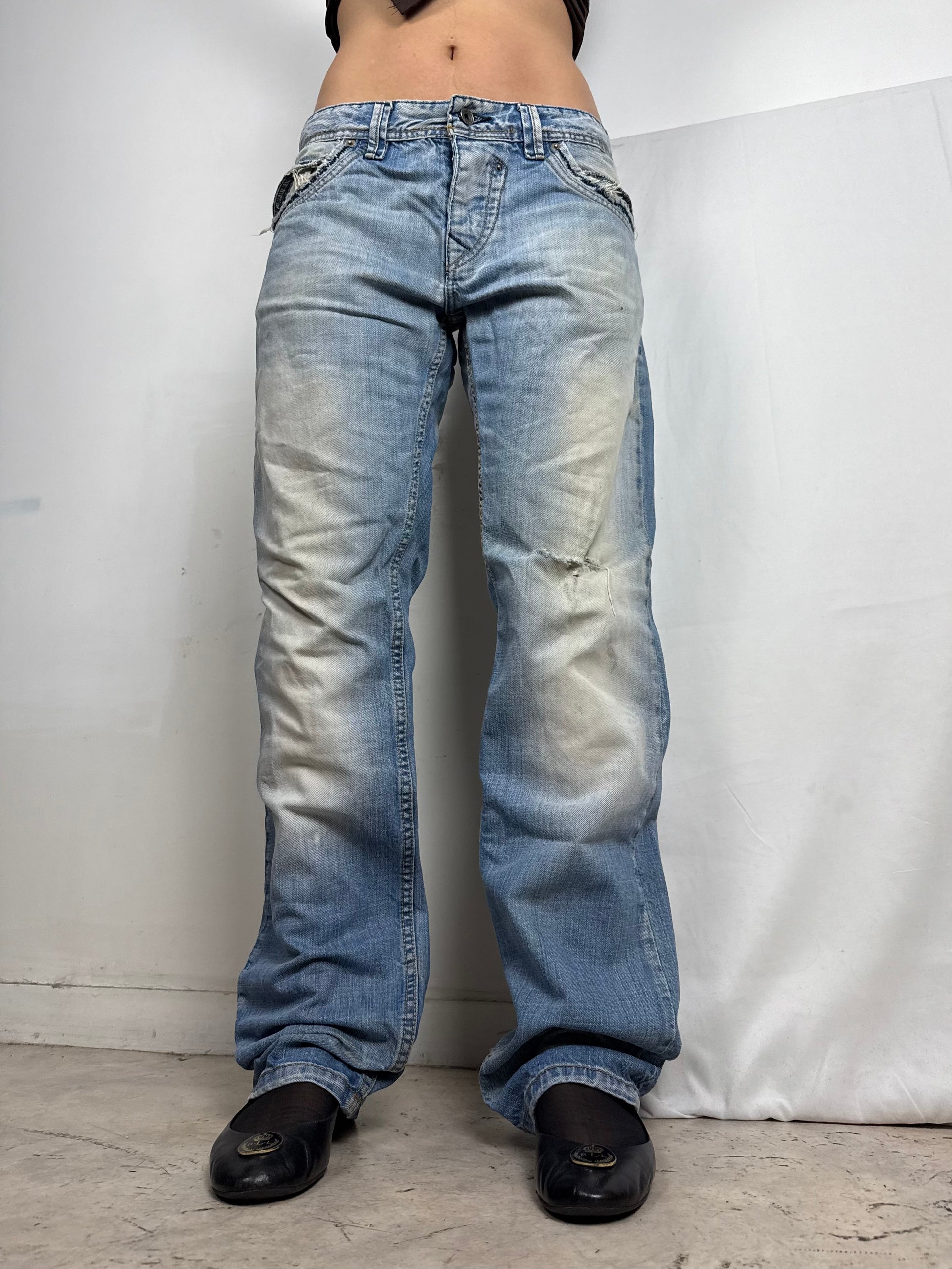 Blue low rise baggy pants (L)