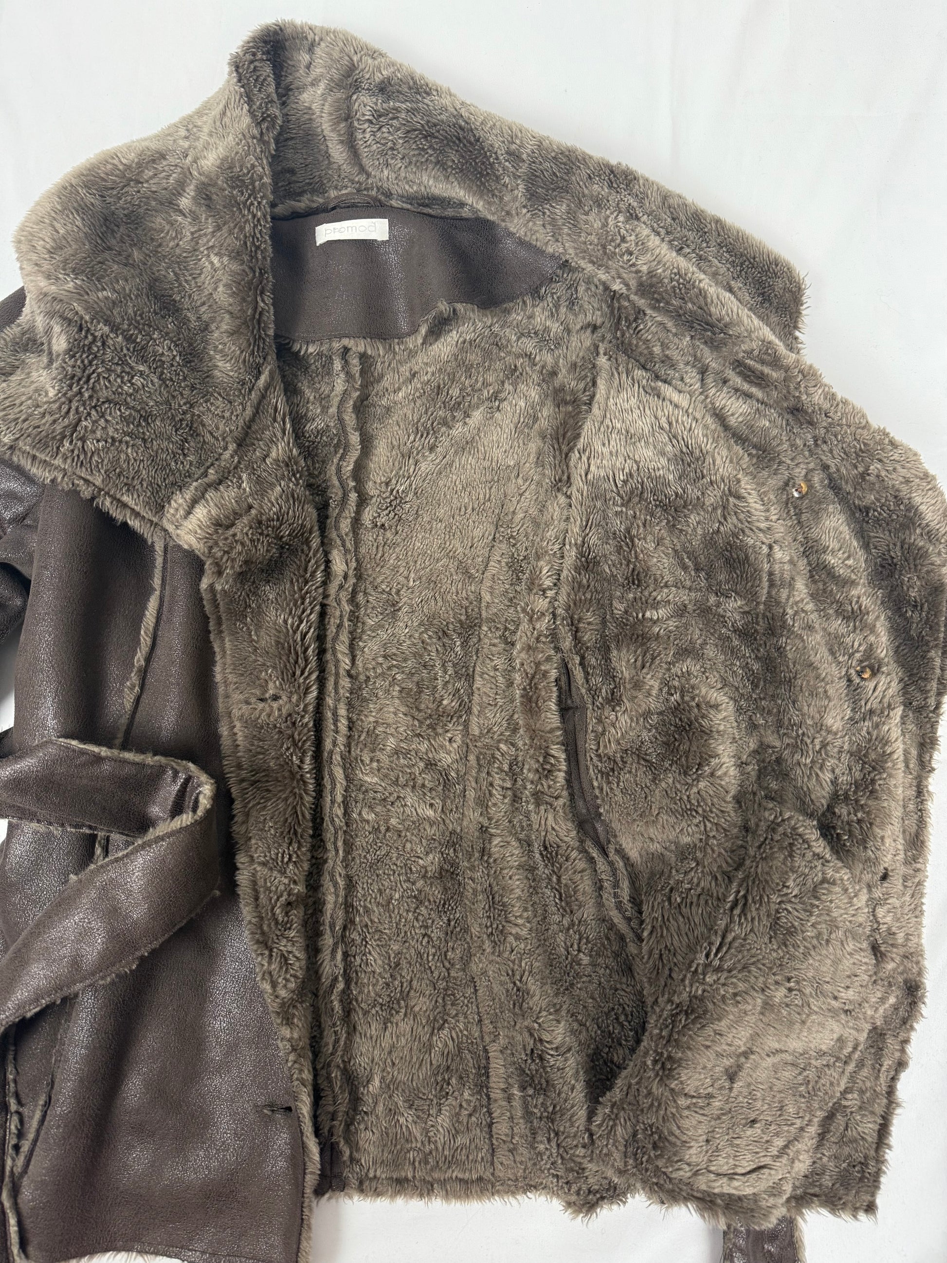 Brown suede inside faux fur tight fit trench coat with belt (S)