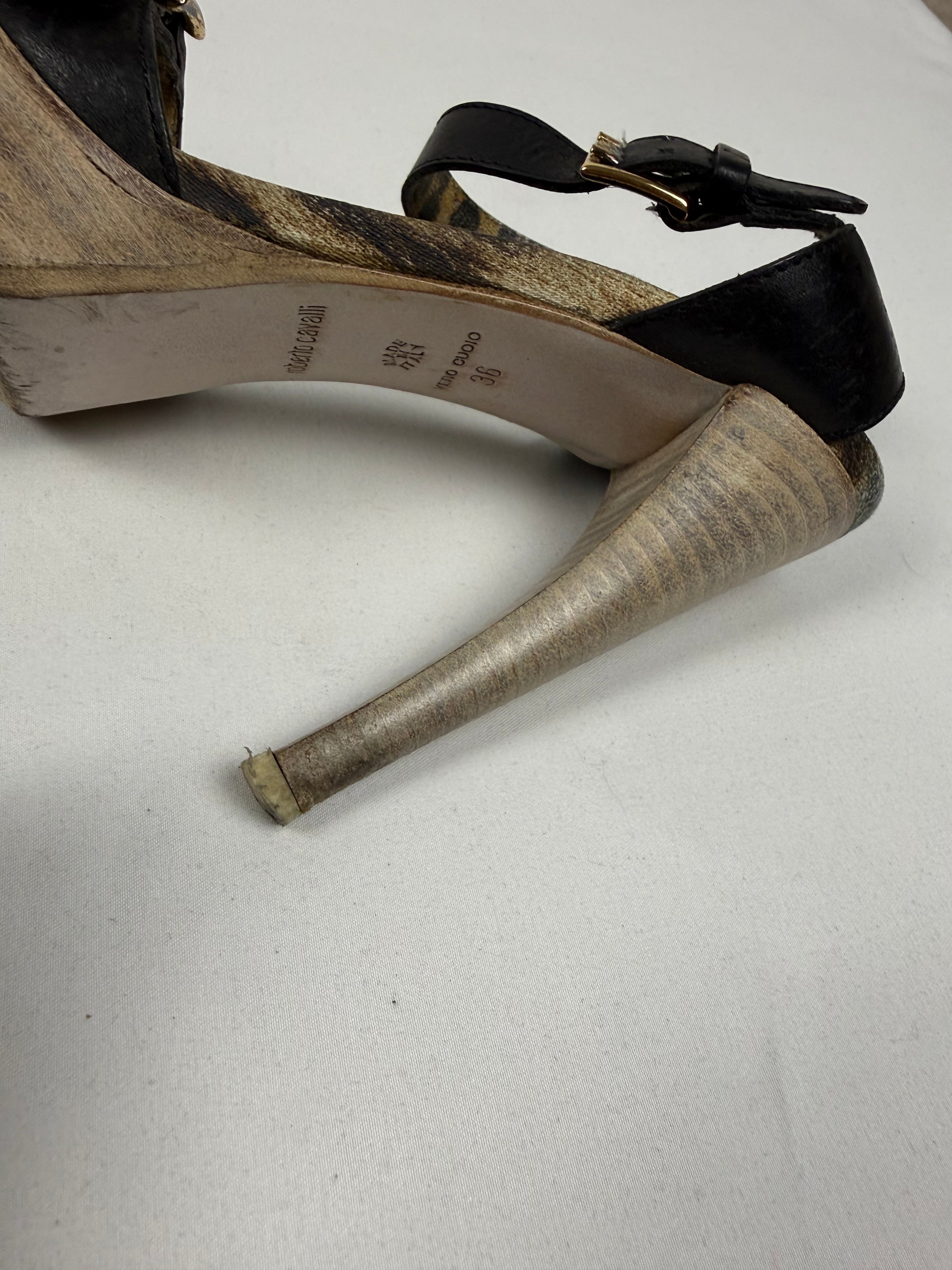 Gold snake buckle real leather heels (36)