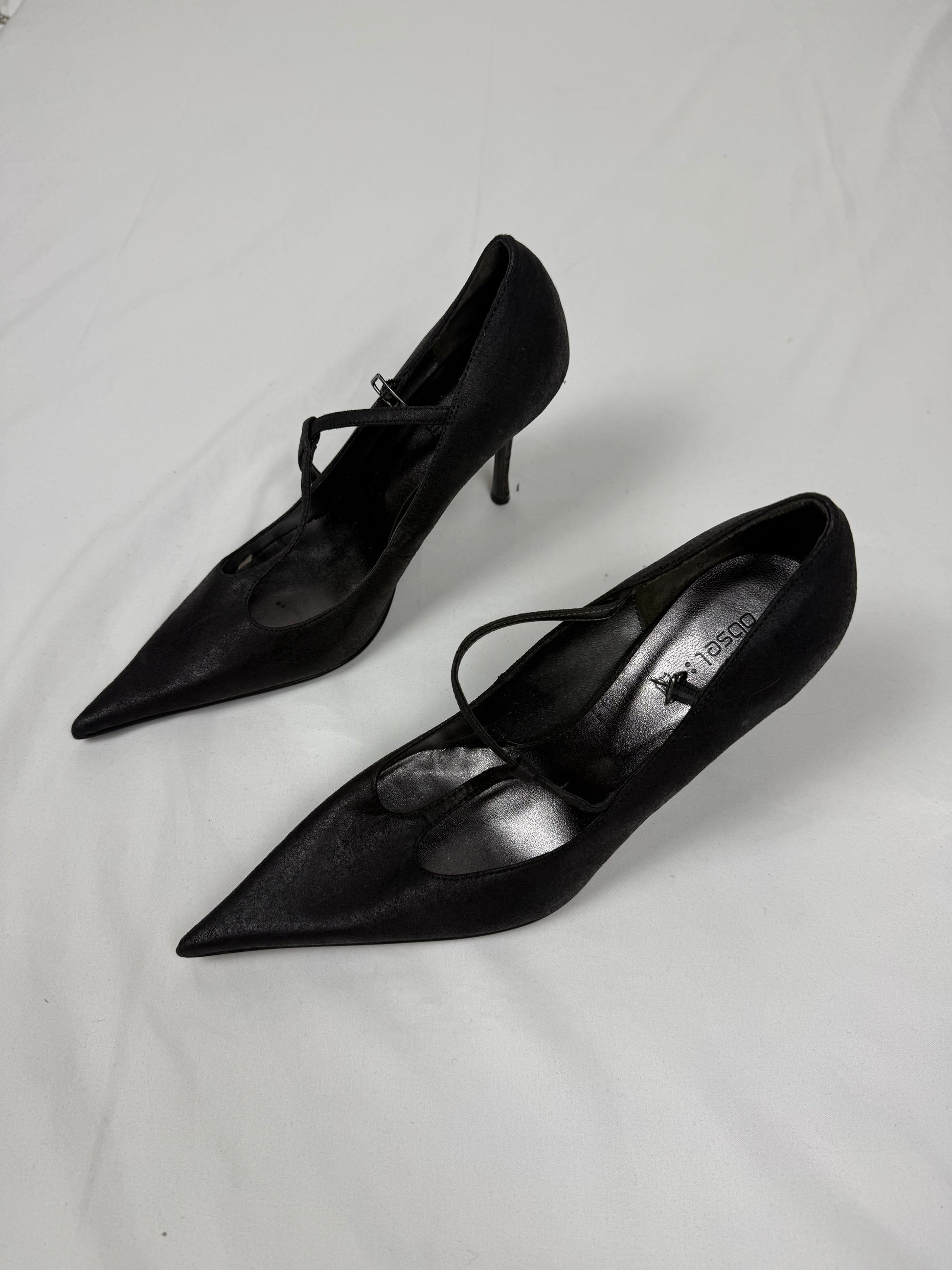 Black real leather pointed toes heels (39)