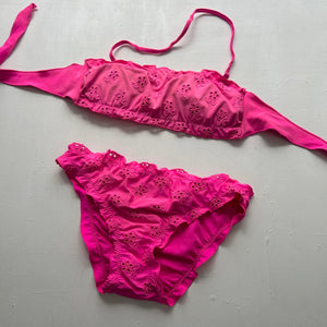 Pink embroidered low rise bikini set (XS)