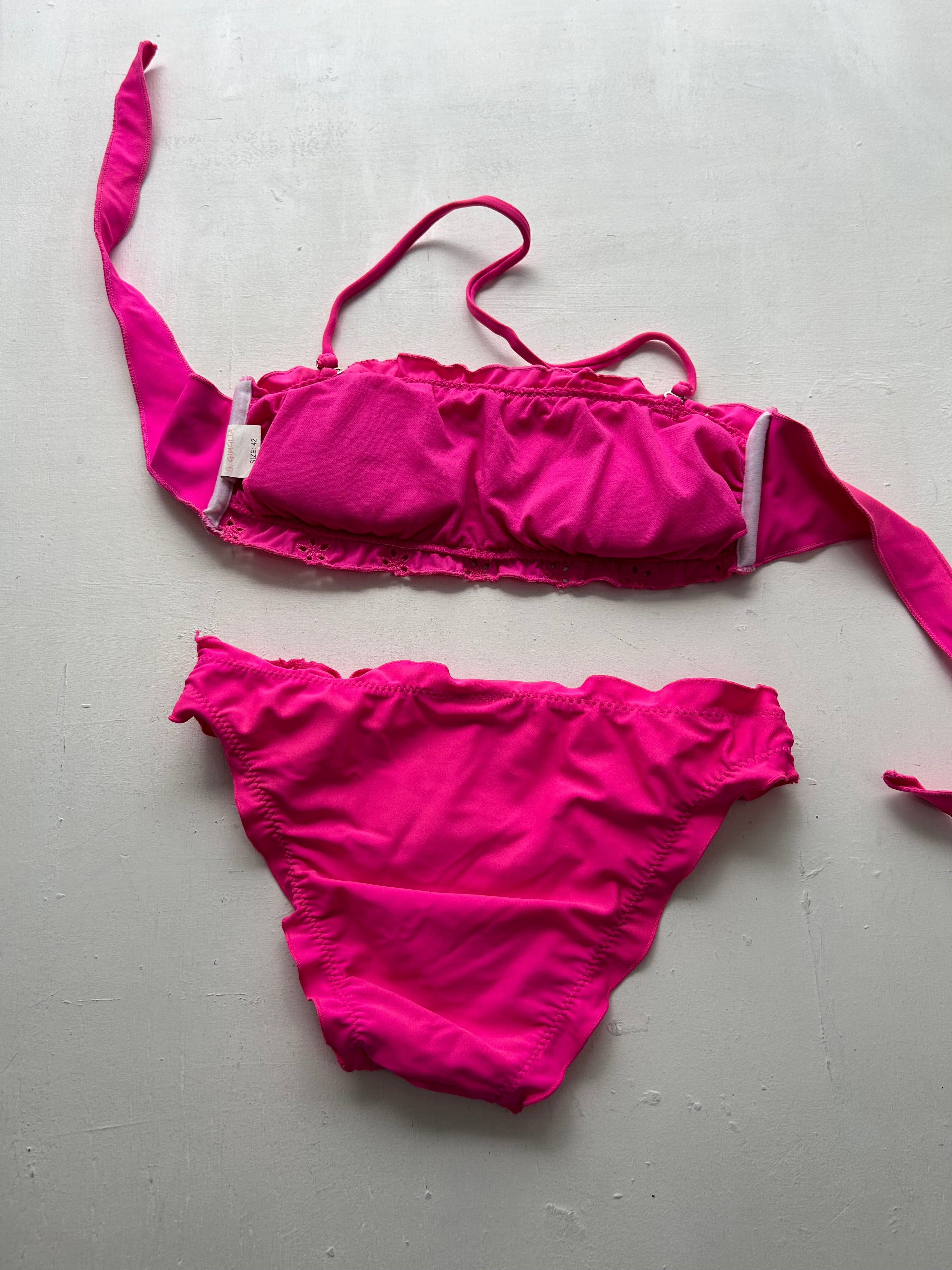 Pink embroidered low rise bikini set (XS)