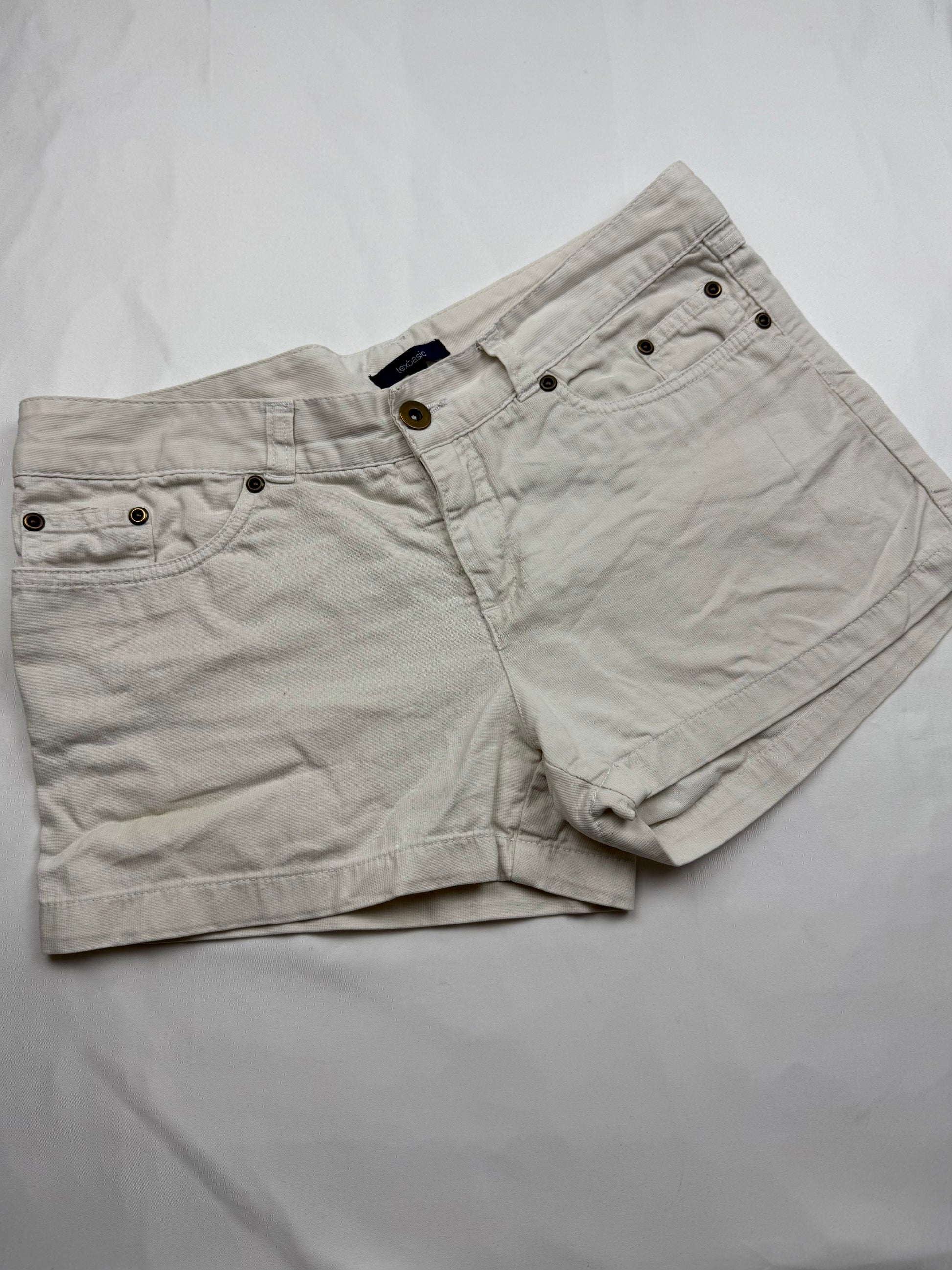 White denim low rise mini short (M)