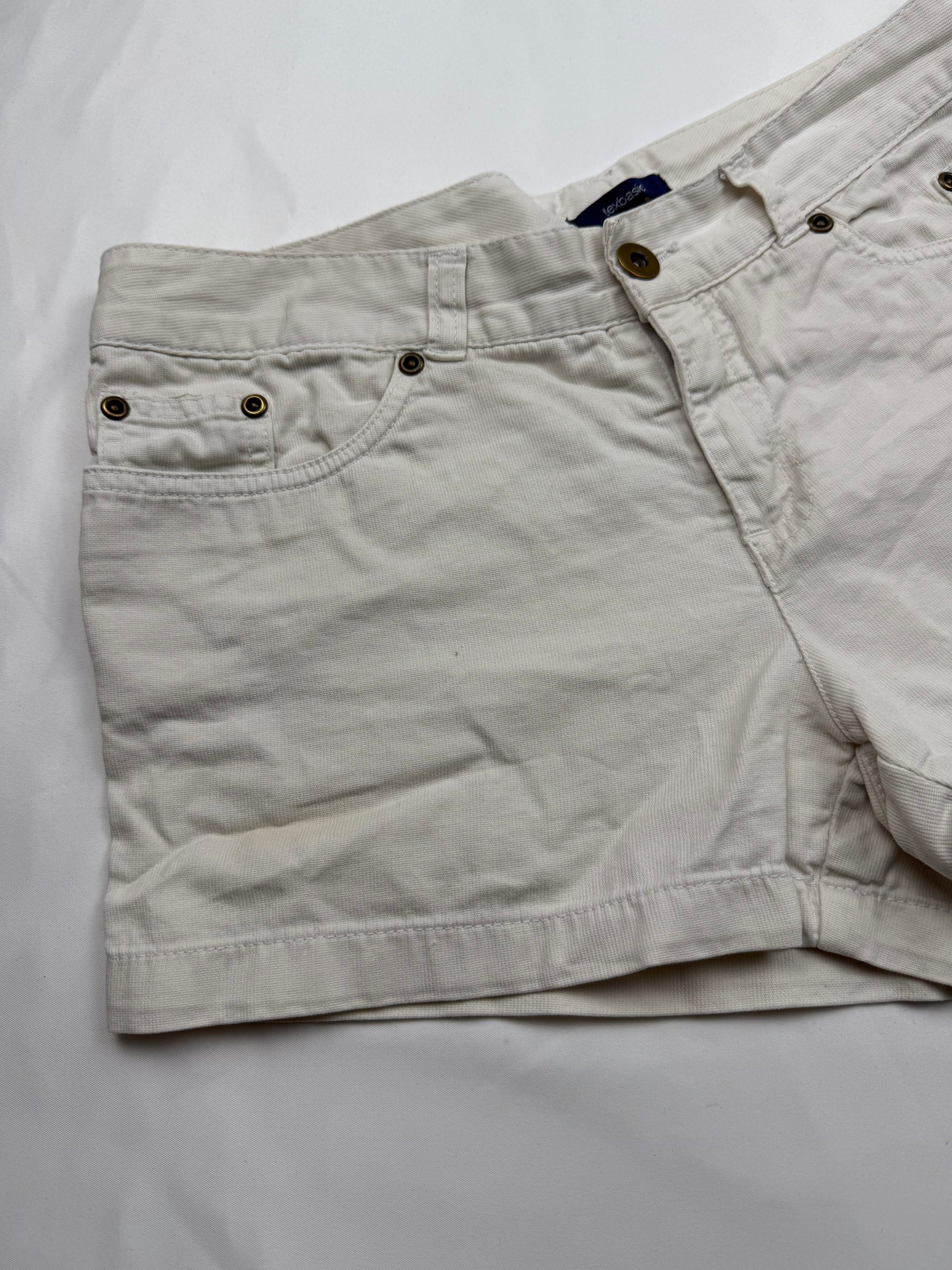White denim low rise mini short (M)
