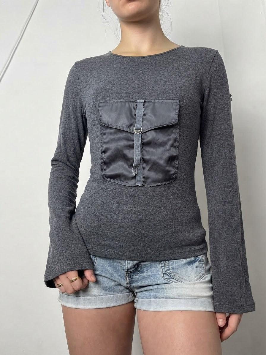 Grey pocket flared long sleeves top (S/M)