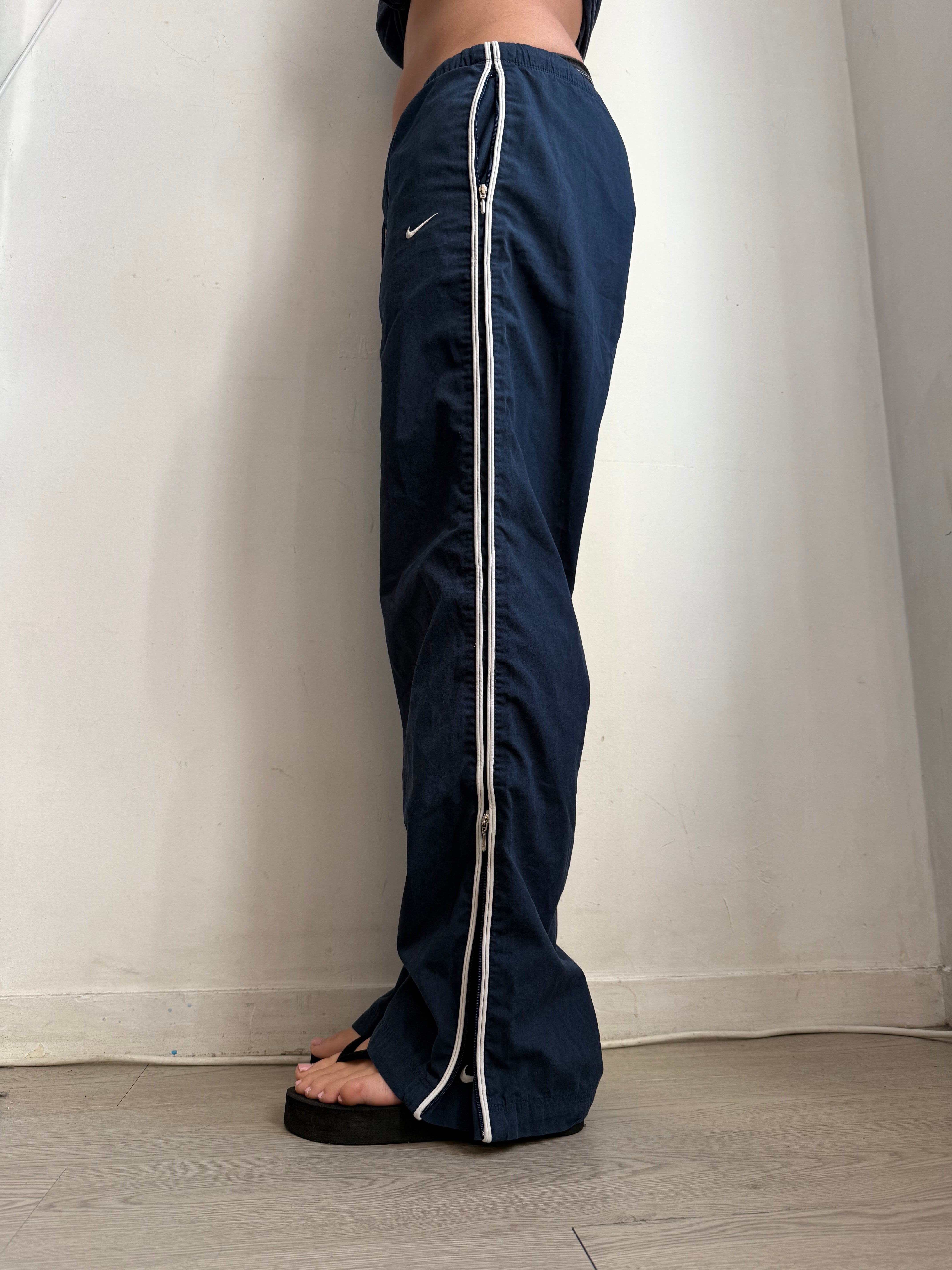 Navy low rise baggy pants (M)