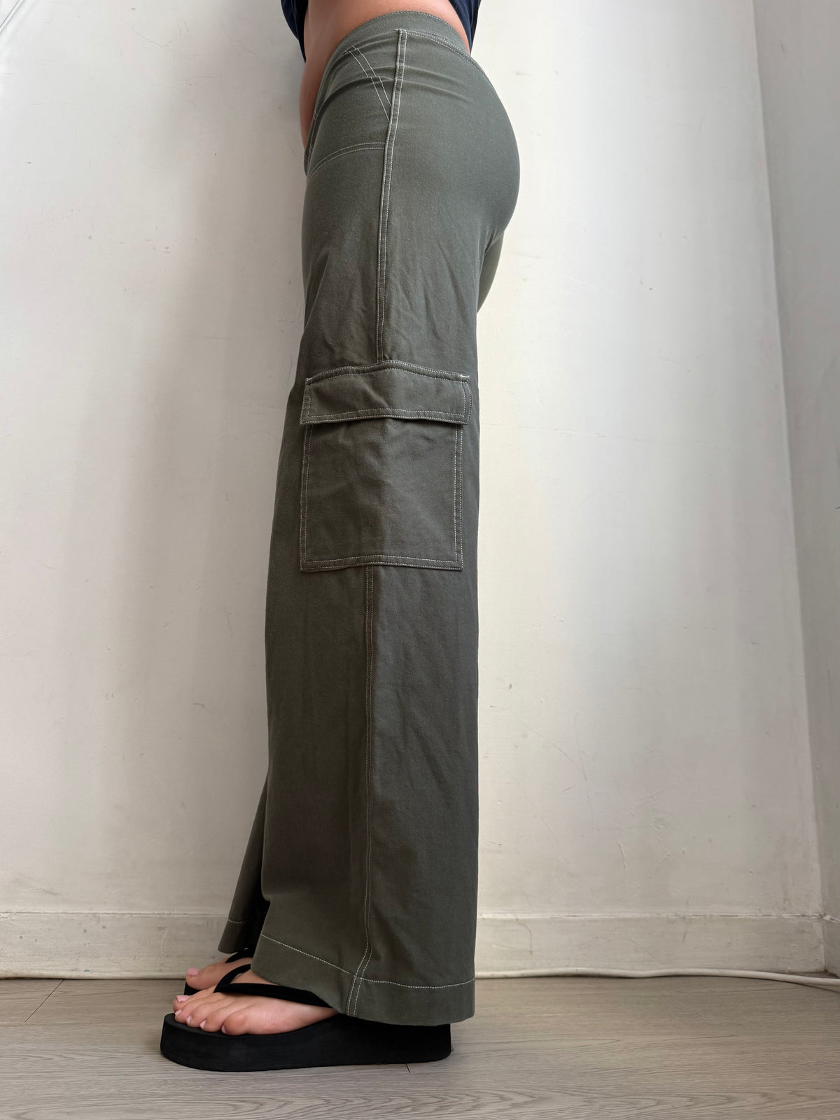 Khaki baggy cargo pants (XS)