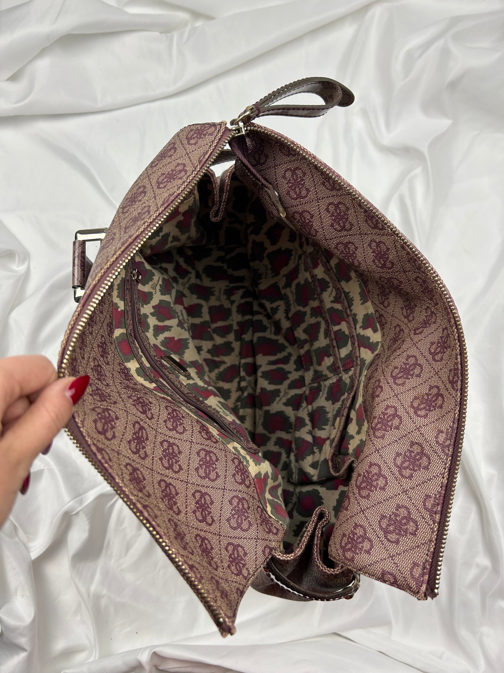 Burgundy  monogram uni shoulder bag