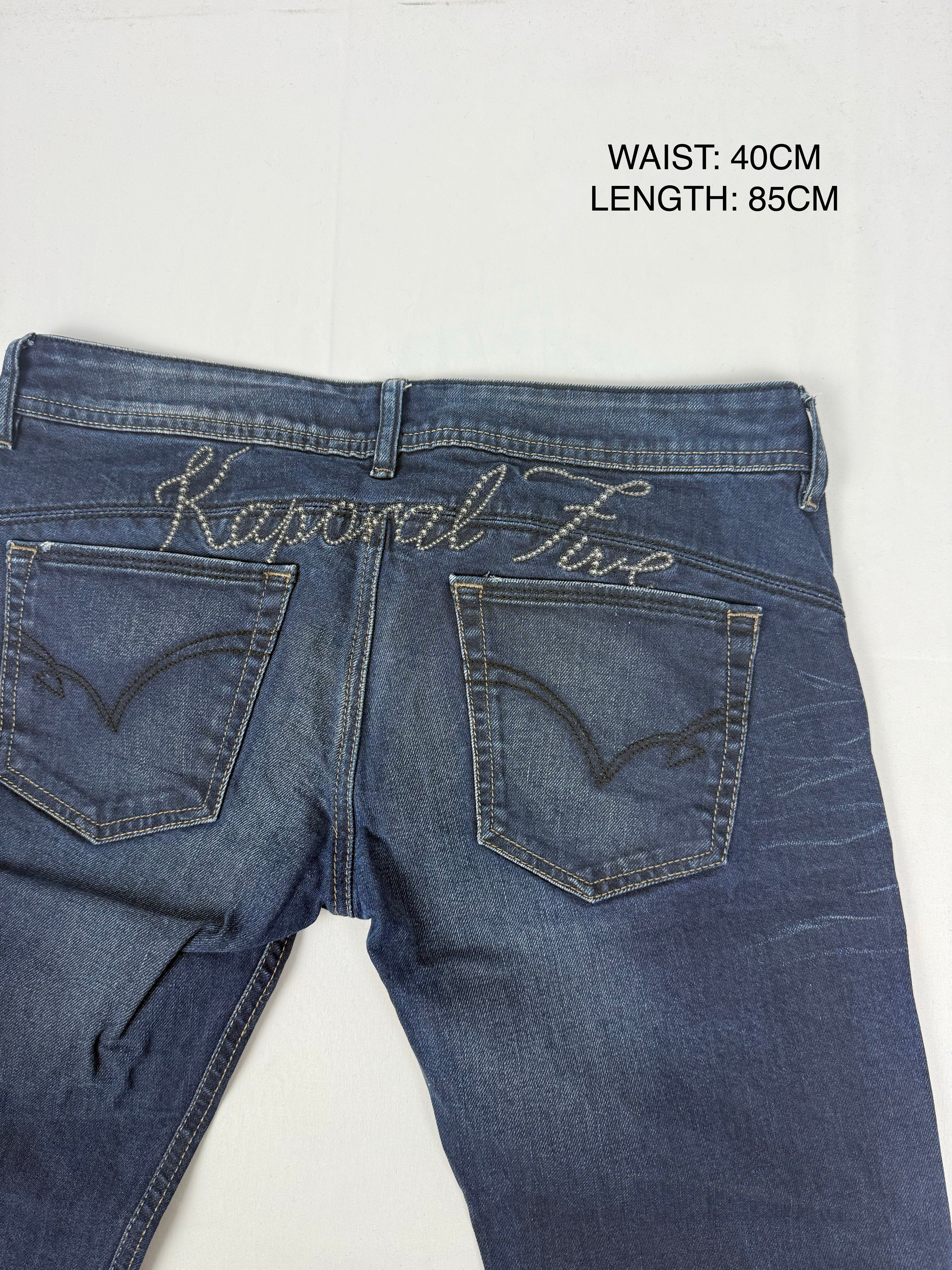Navy denim low rise capri pants (M)
