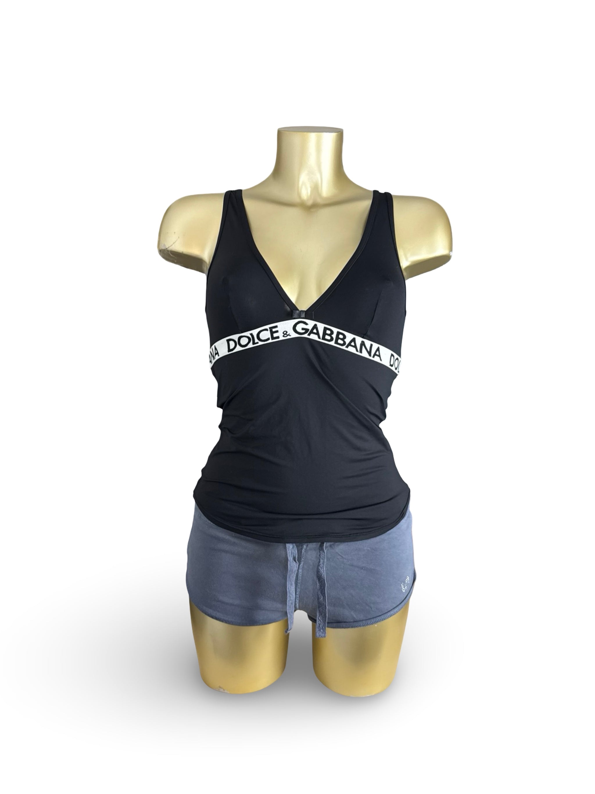 Black tight fit lycra top (S/M)