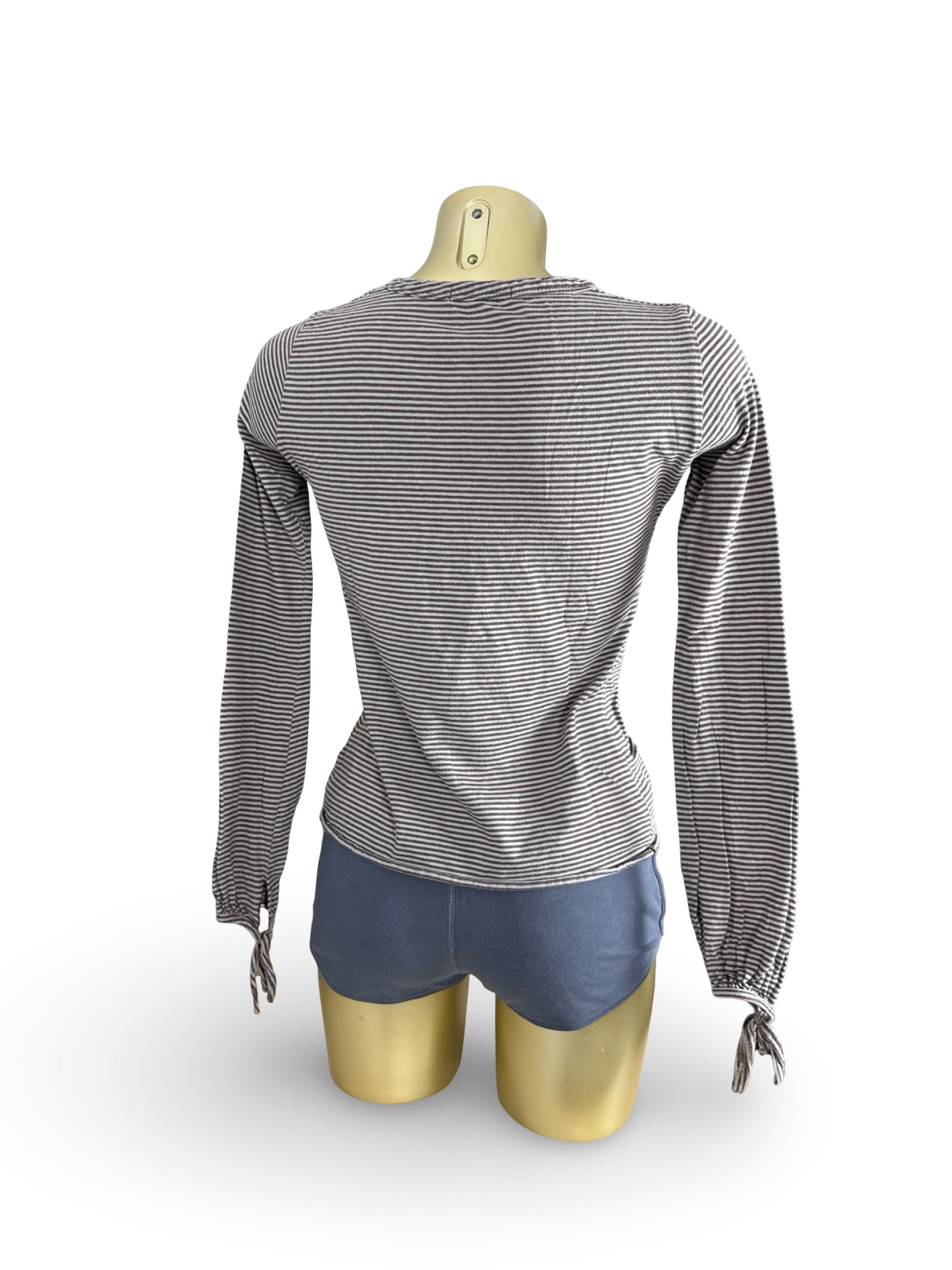 Beige striped cotton long sleeves top (M/L)