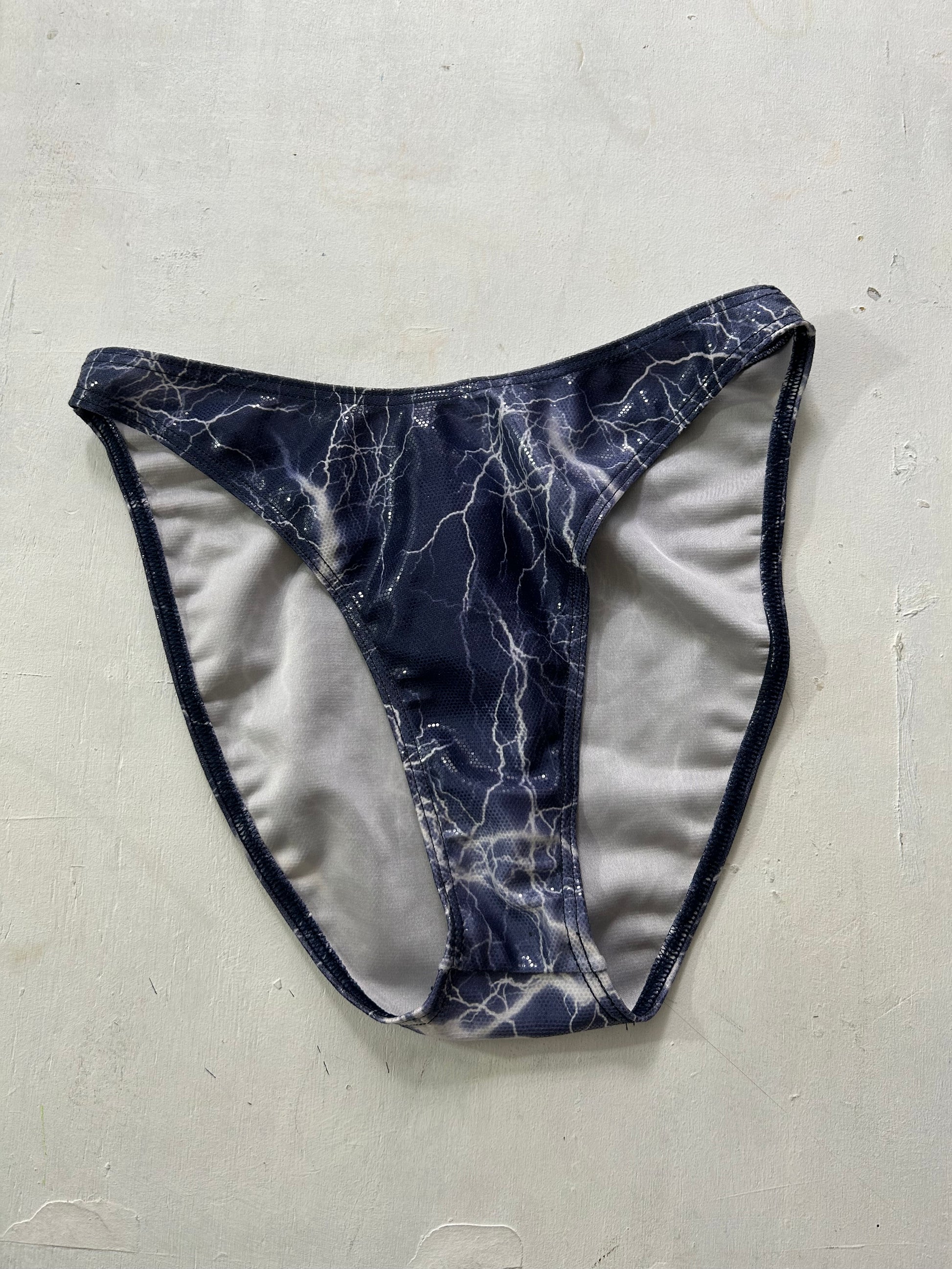 90s high waisted bikini bottom navy glitters storm print (M/L)