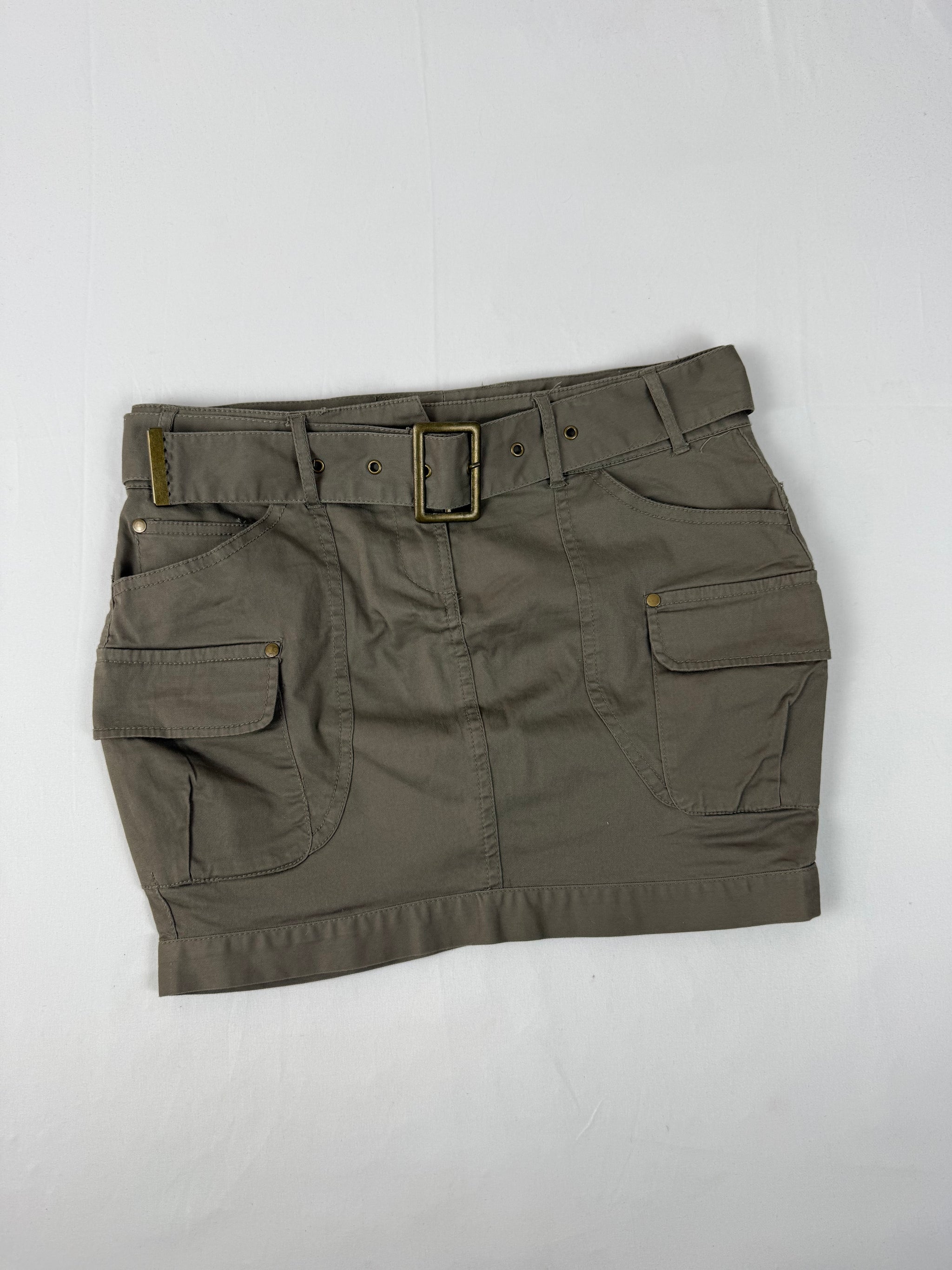 Khaki cargo low rise mini skirt with belt (M)