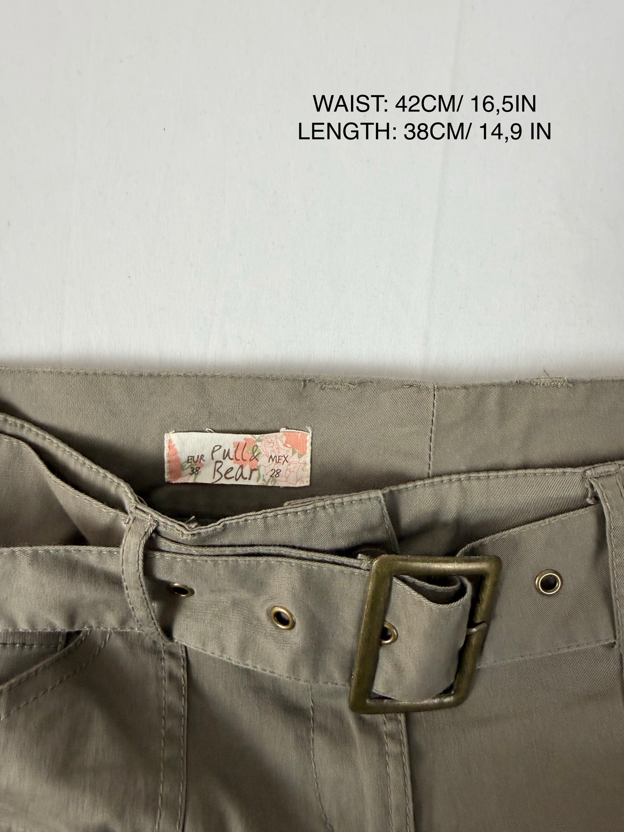 Khaki cargo low rise mini skirt with belt (M)