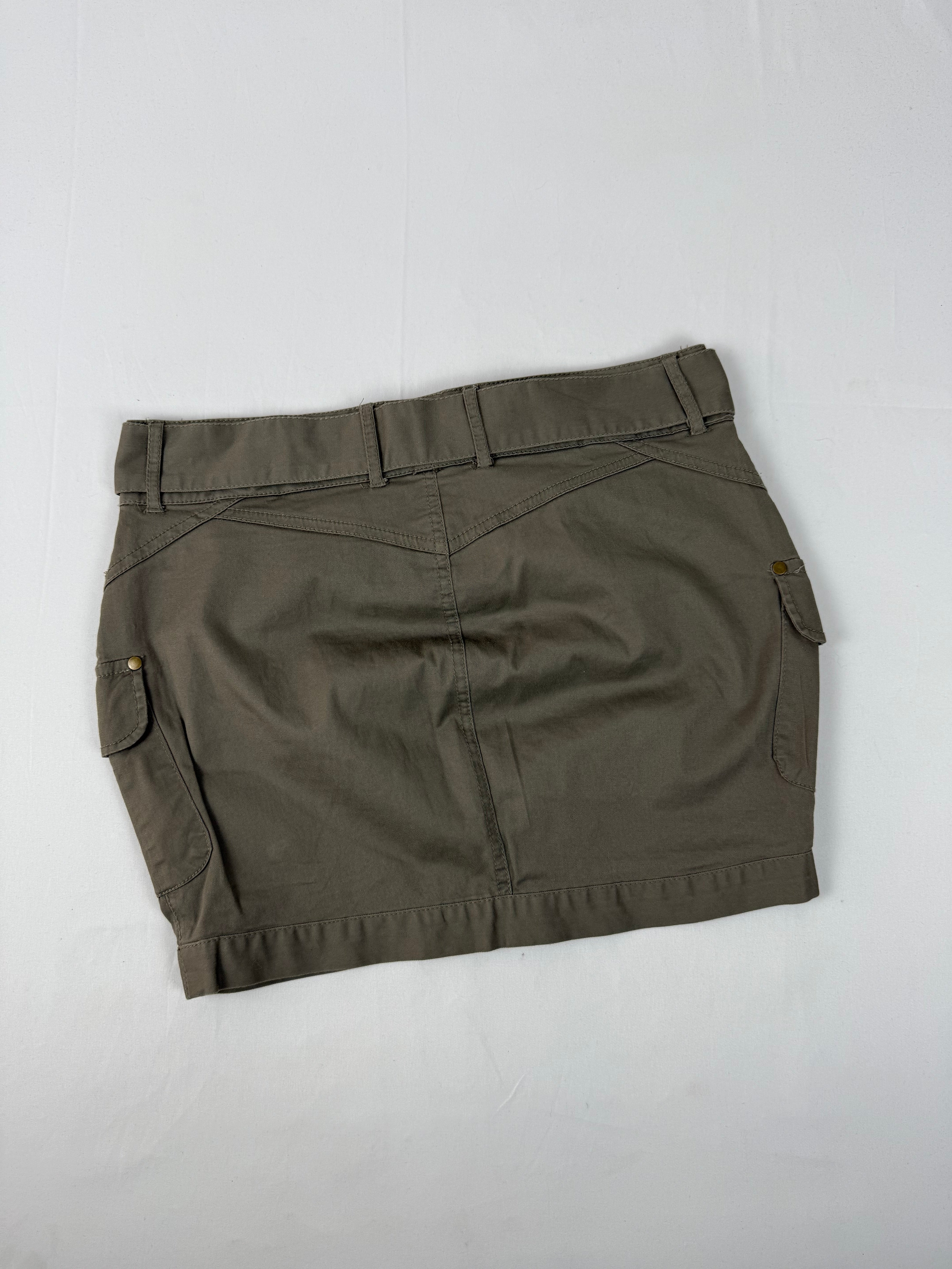 Khaki cargo low rise mini skirt with belt (M)