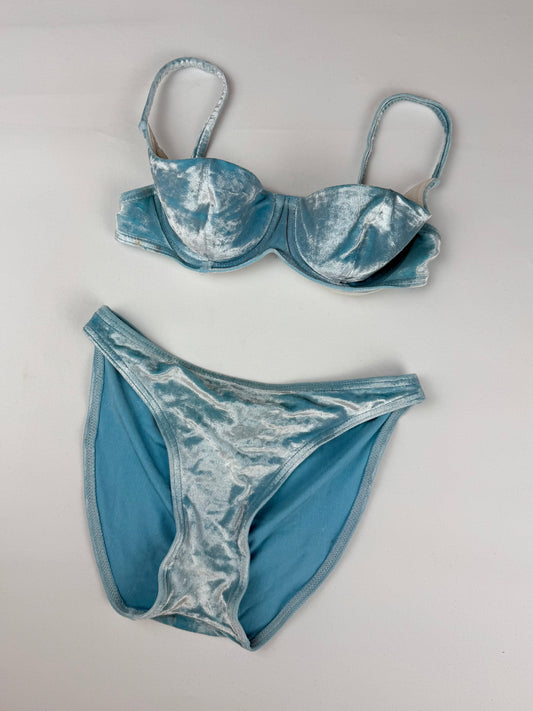 Blue velvet low rise bikini set (XS)