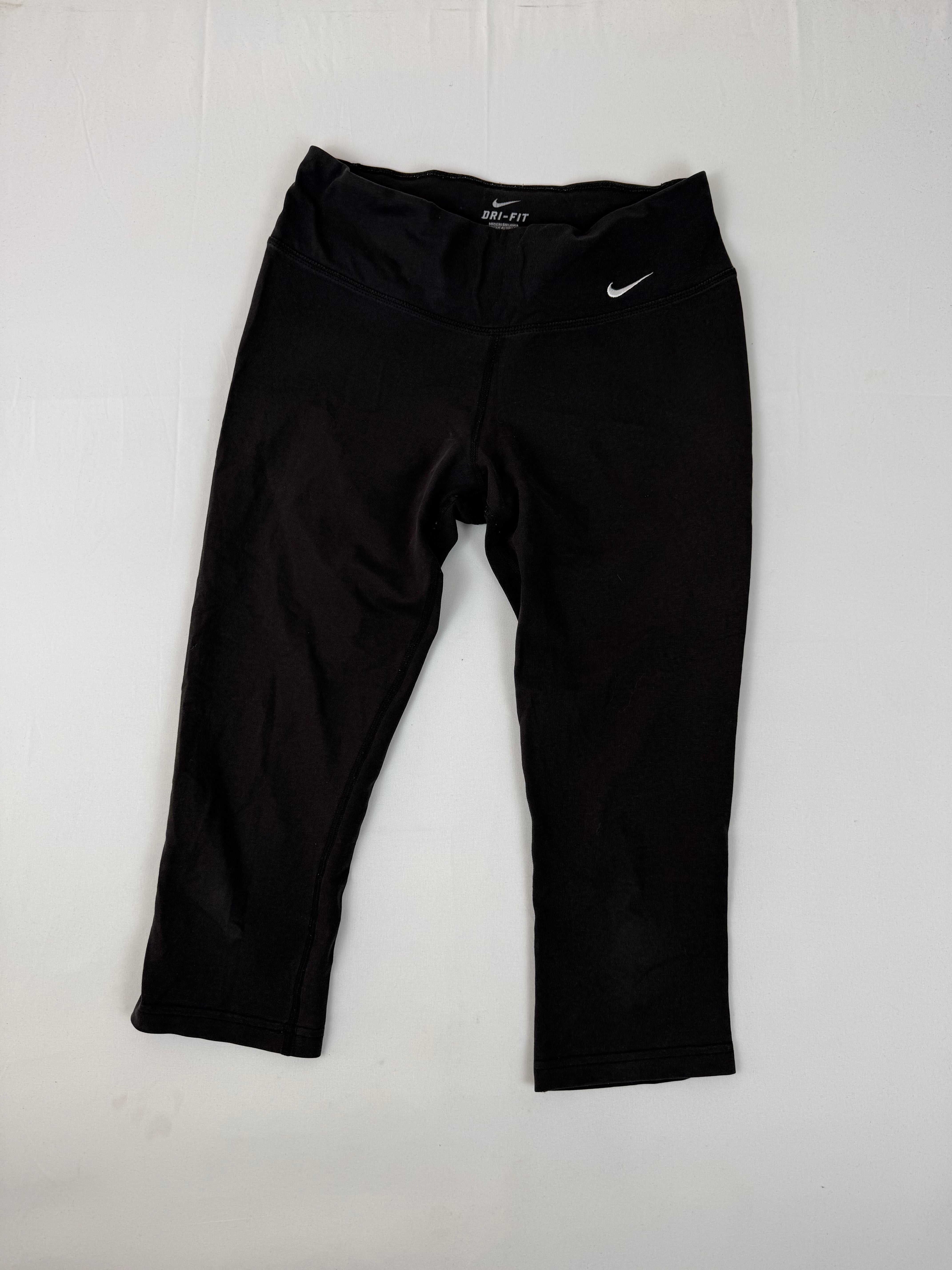 Black stretchy activewear capri pants (XS/S)