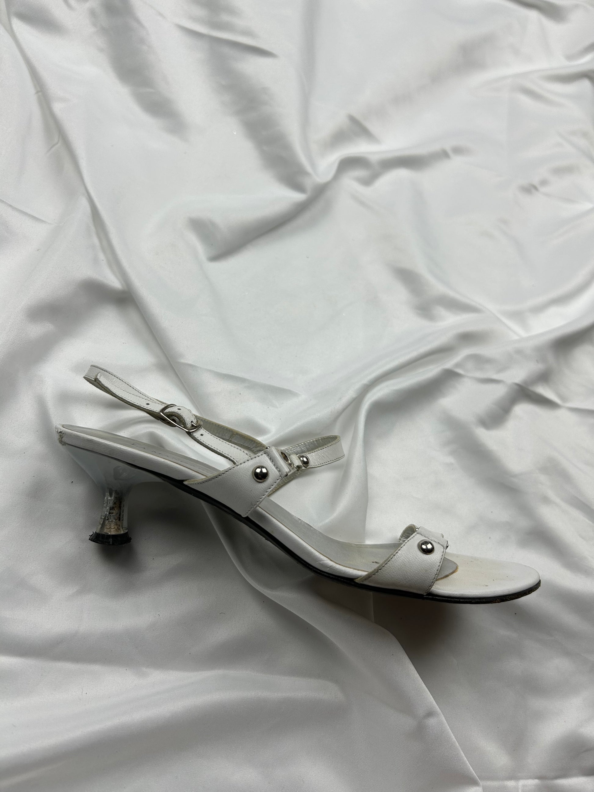 White kitten heels white sandals shoes (37)