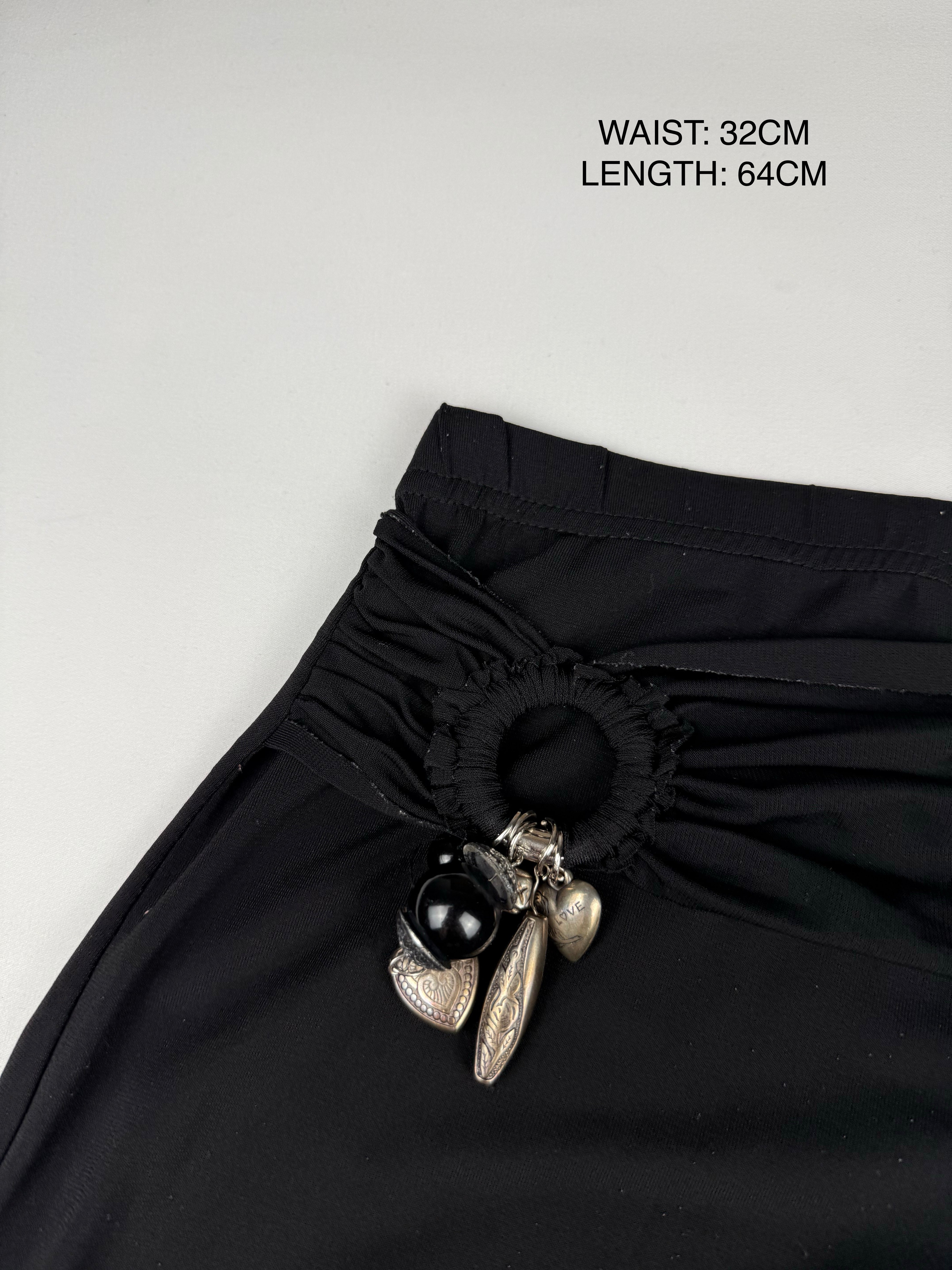 Black charms capri pants (S)