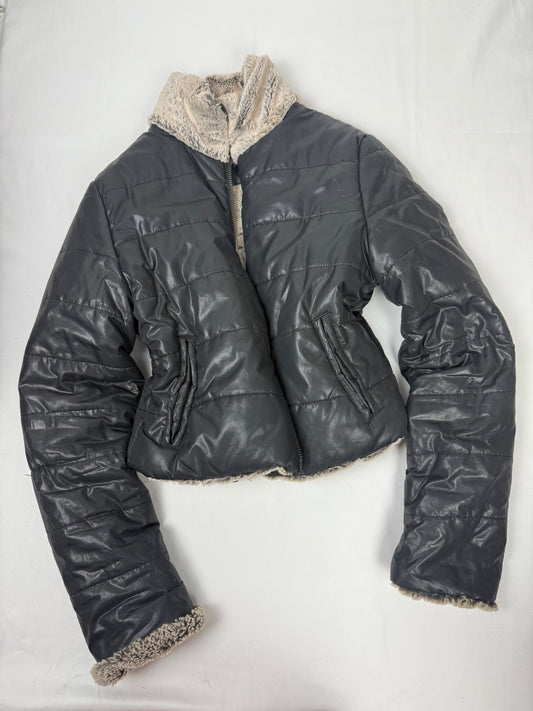 Black 2 in 1 reversible faux fur puffer jacket (S/M)