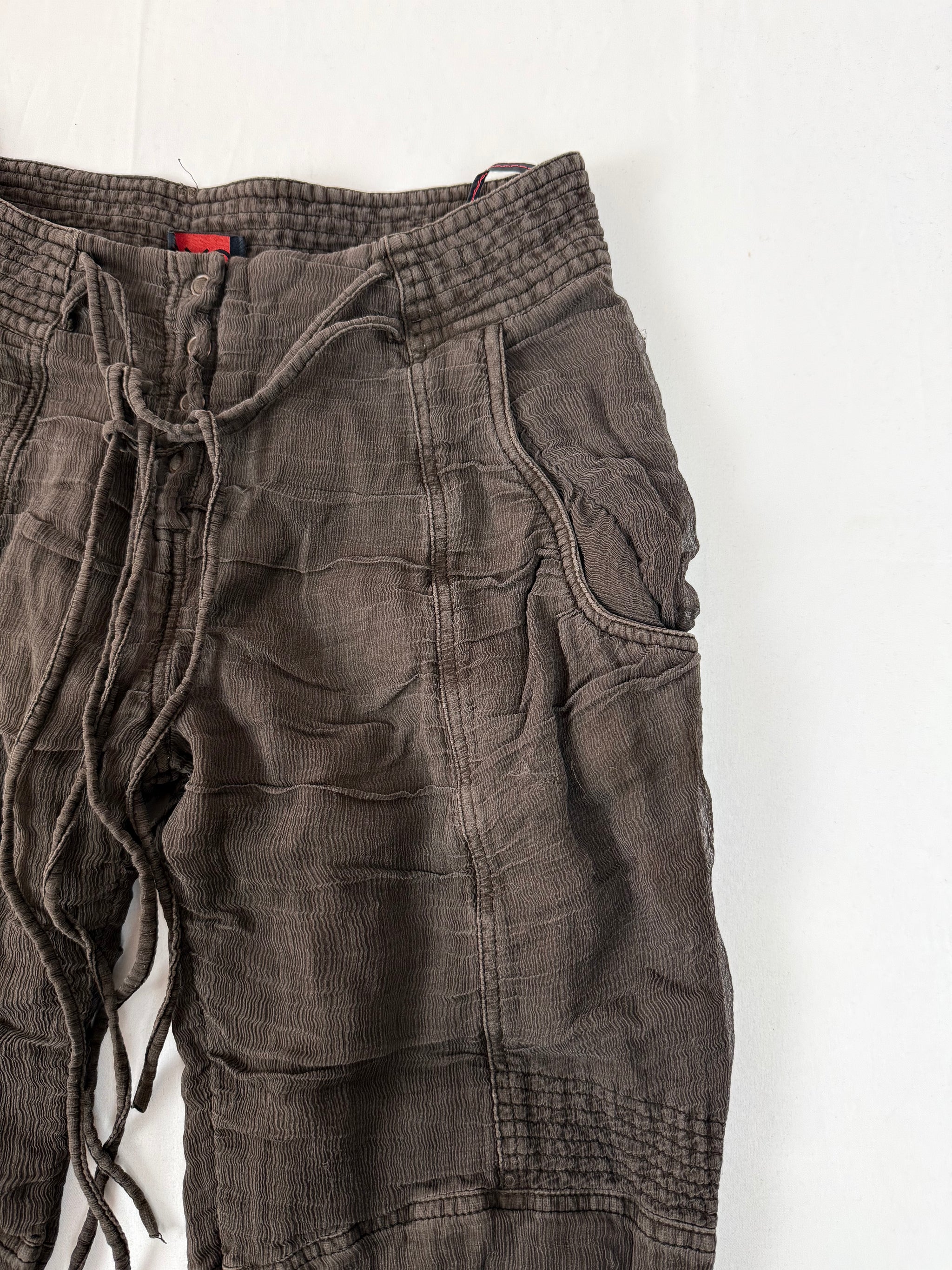 Brown low rise capri pants (S/M)