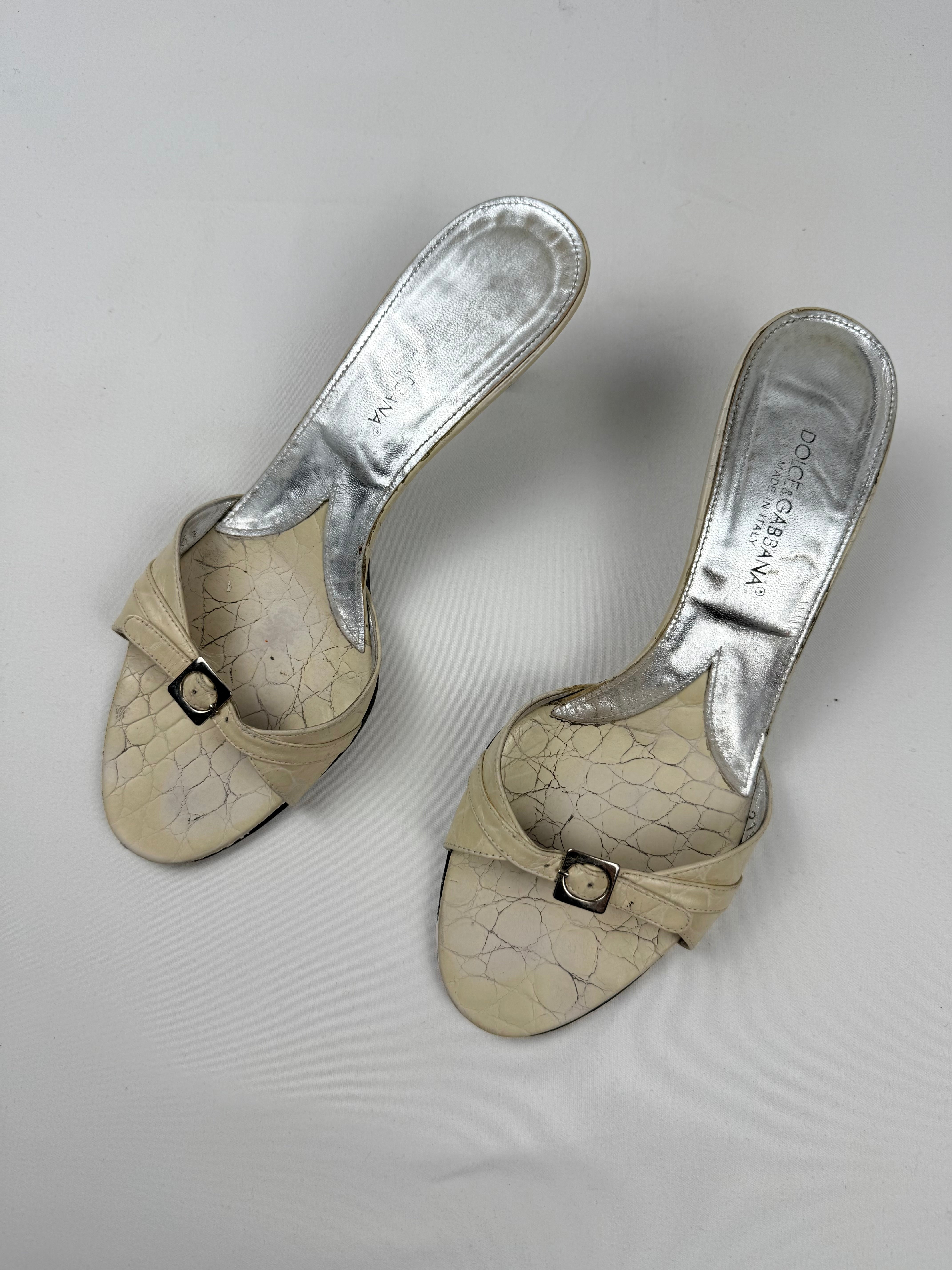 Cream real leather kitten heels mules (37)