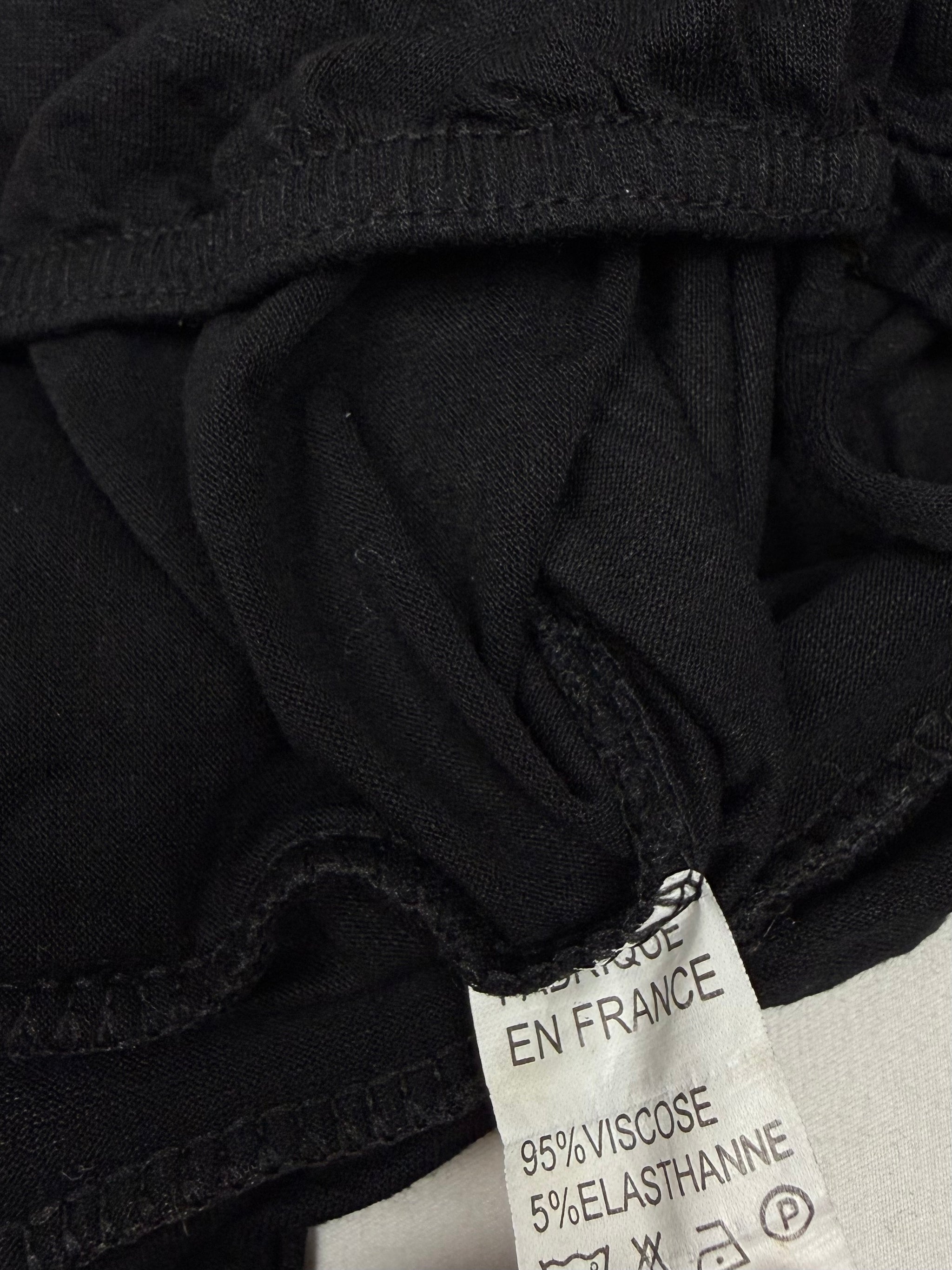 Black stretchy tight fit halter top (S/M)