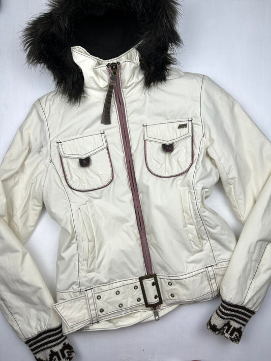 Cream inside faux fur winter puffer jacket with belt (M/L)