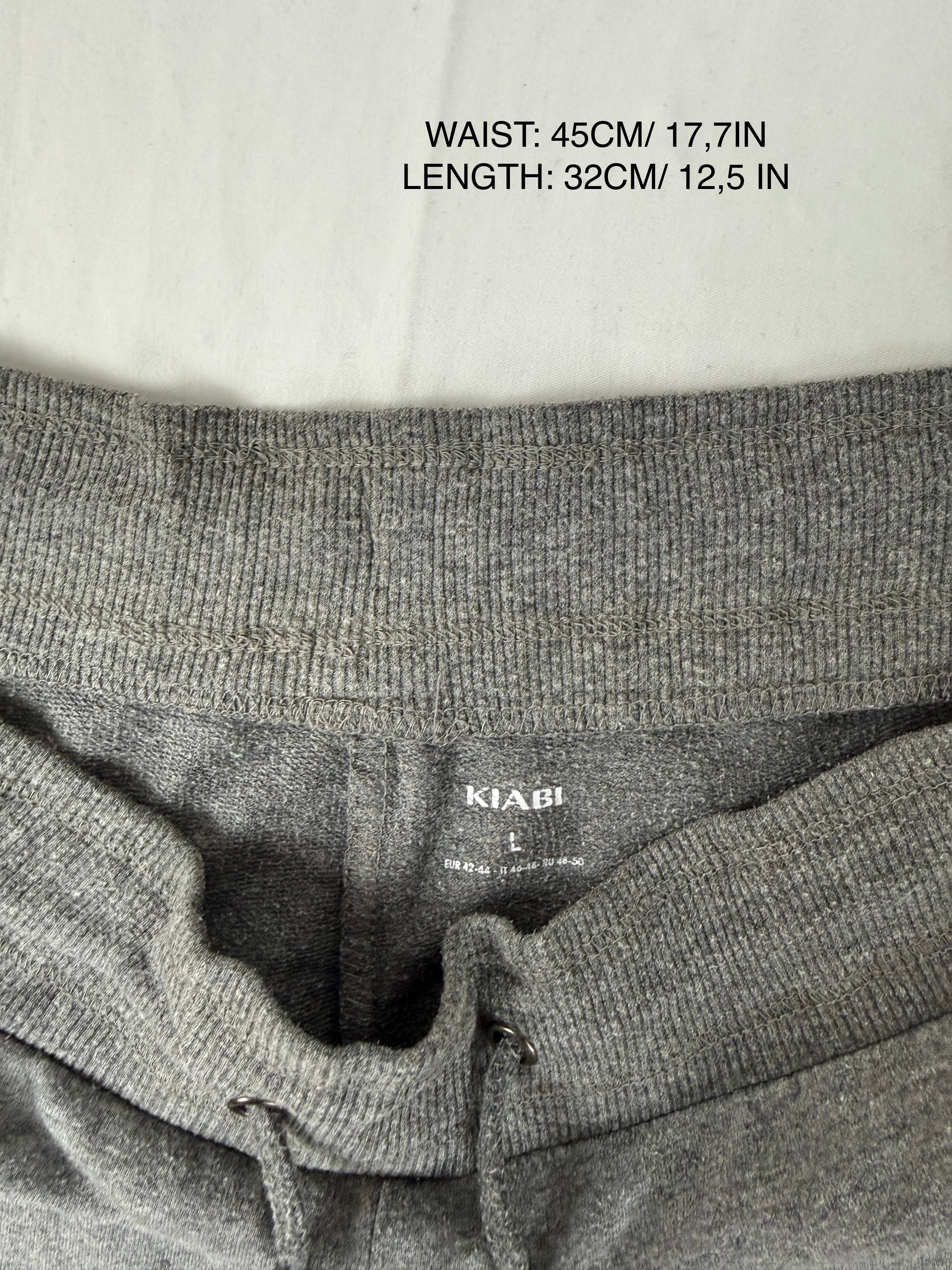 Grey cotton low rise activewear mini short (XL)