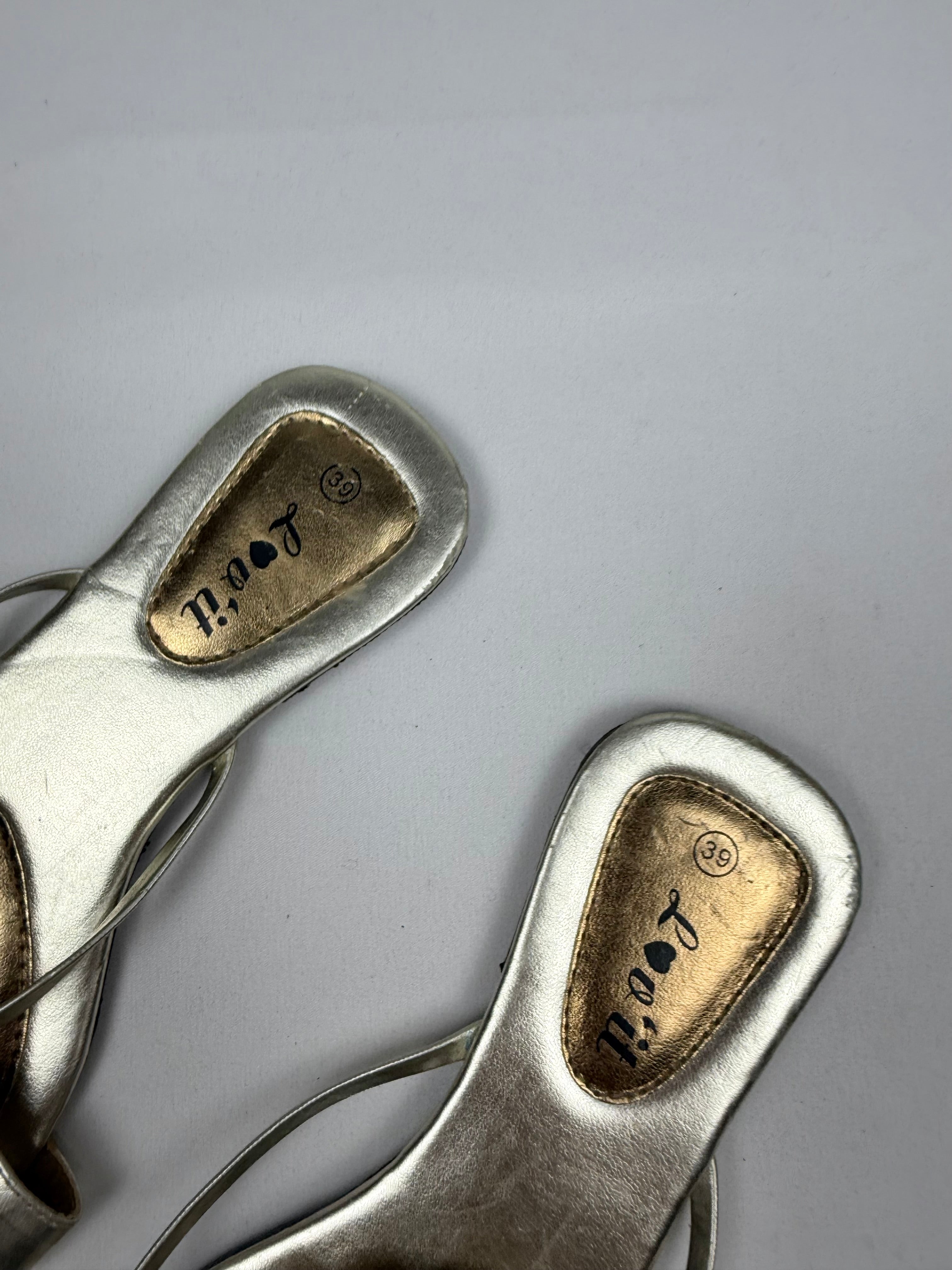 Gold butterfly flip flops mules (39)
