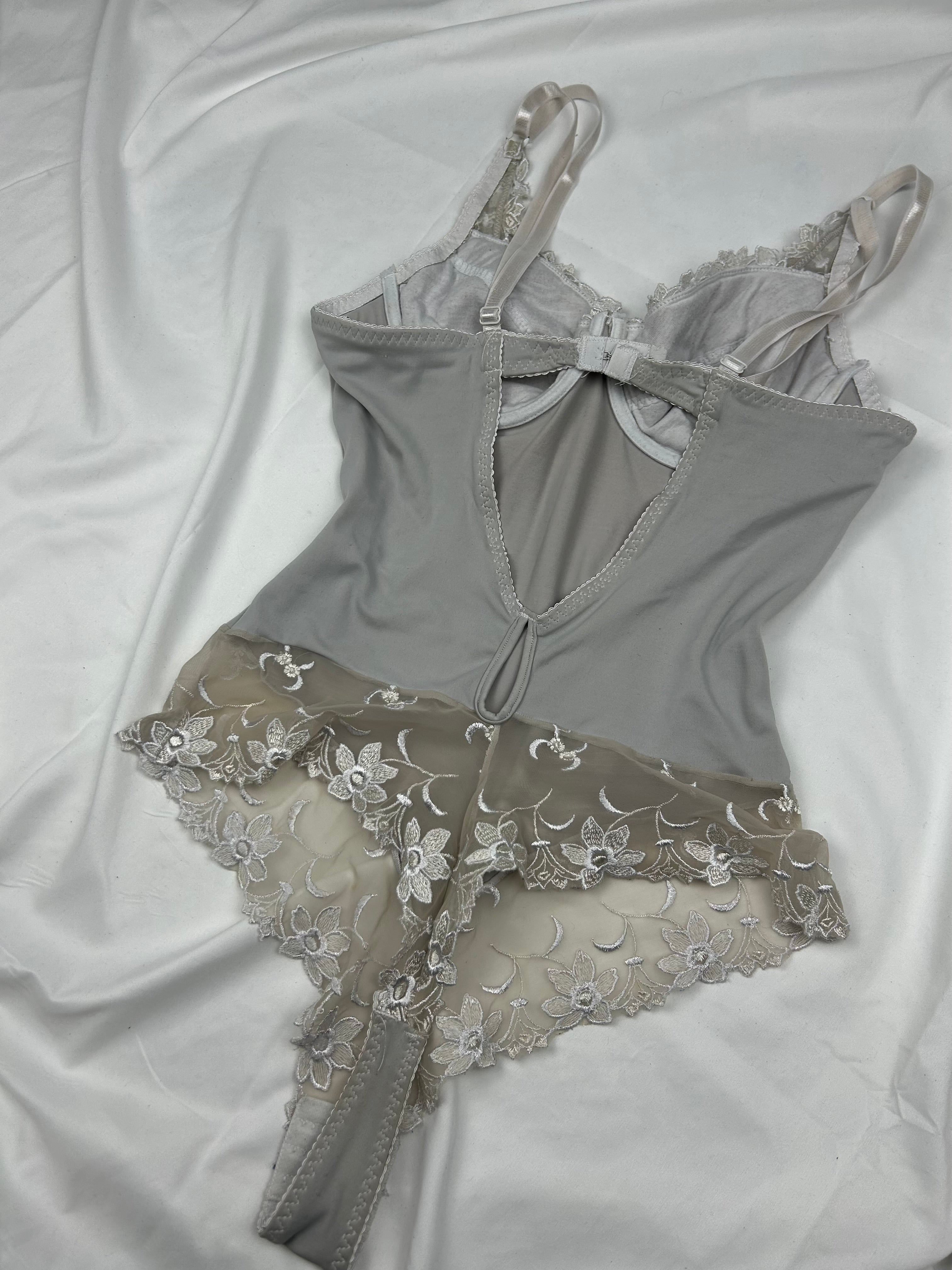 White lace bodysuit top (M)
