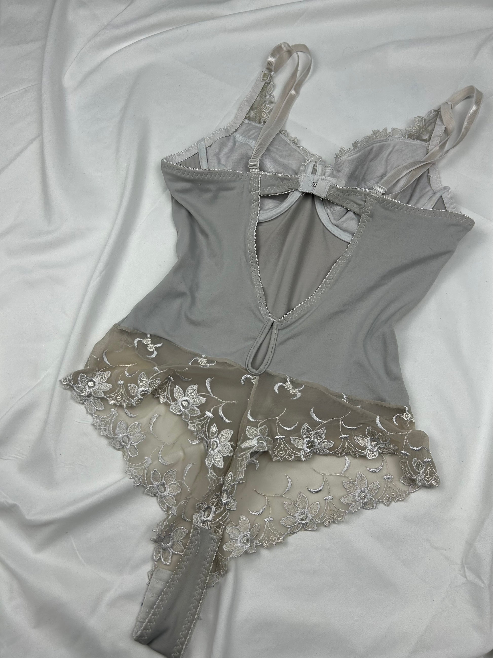 White lace bodysuit top (M)